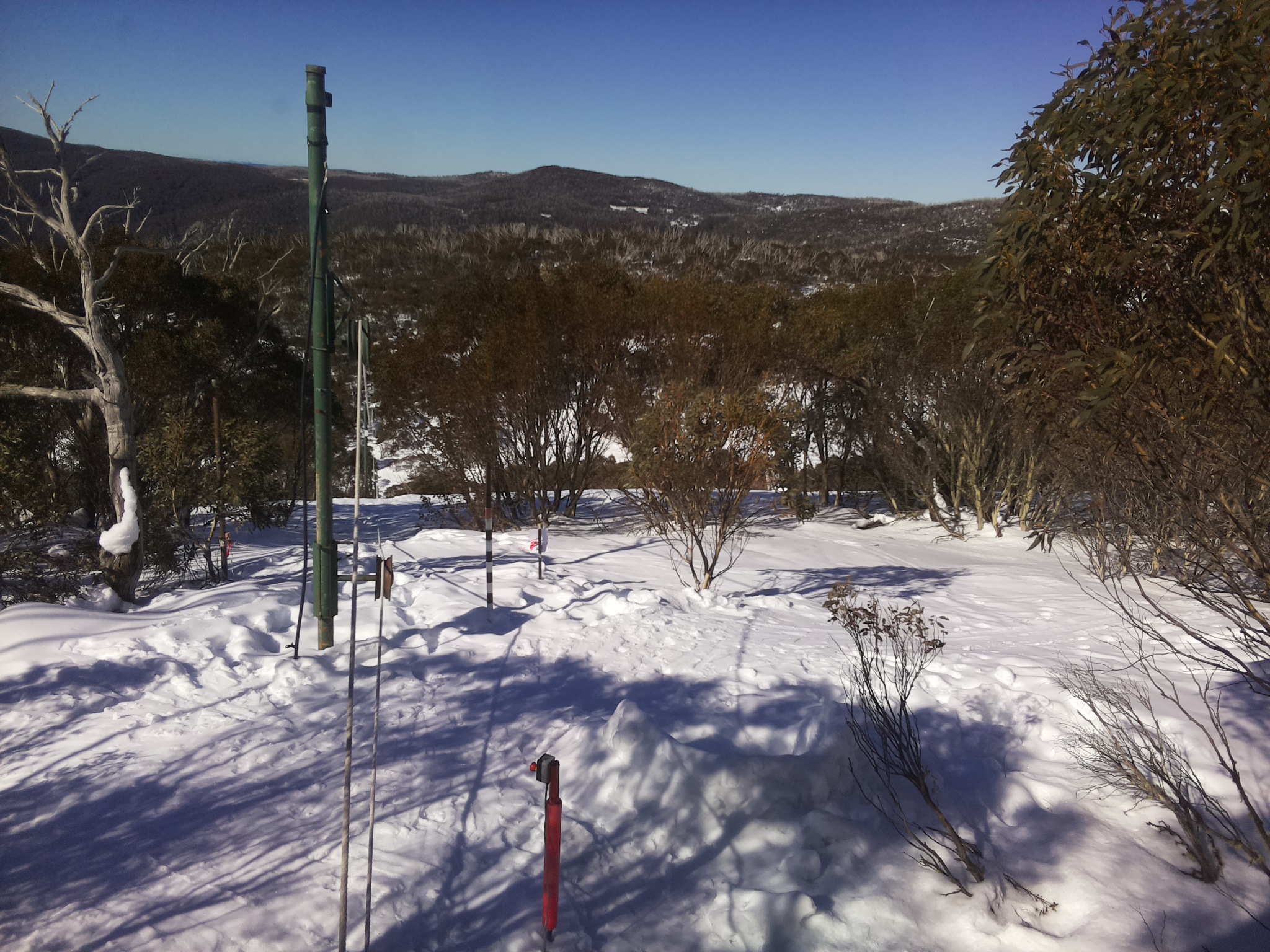 Bogong Web Cam 10:50am Sunday 3rd of August 2025