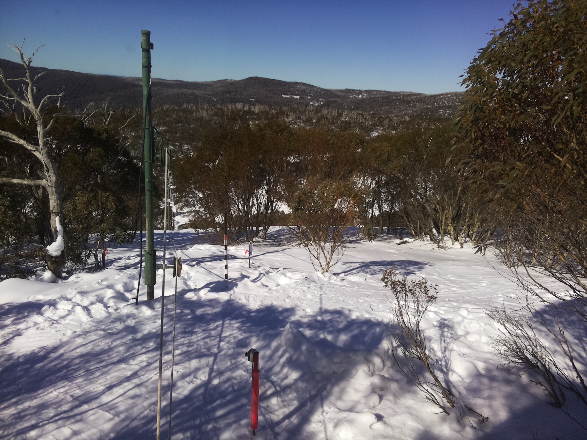 Bogong Web Cam 11:10am Sunday 3rd of August 2025