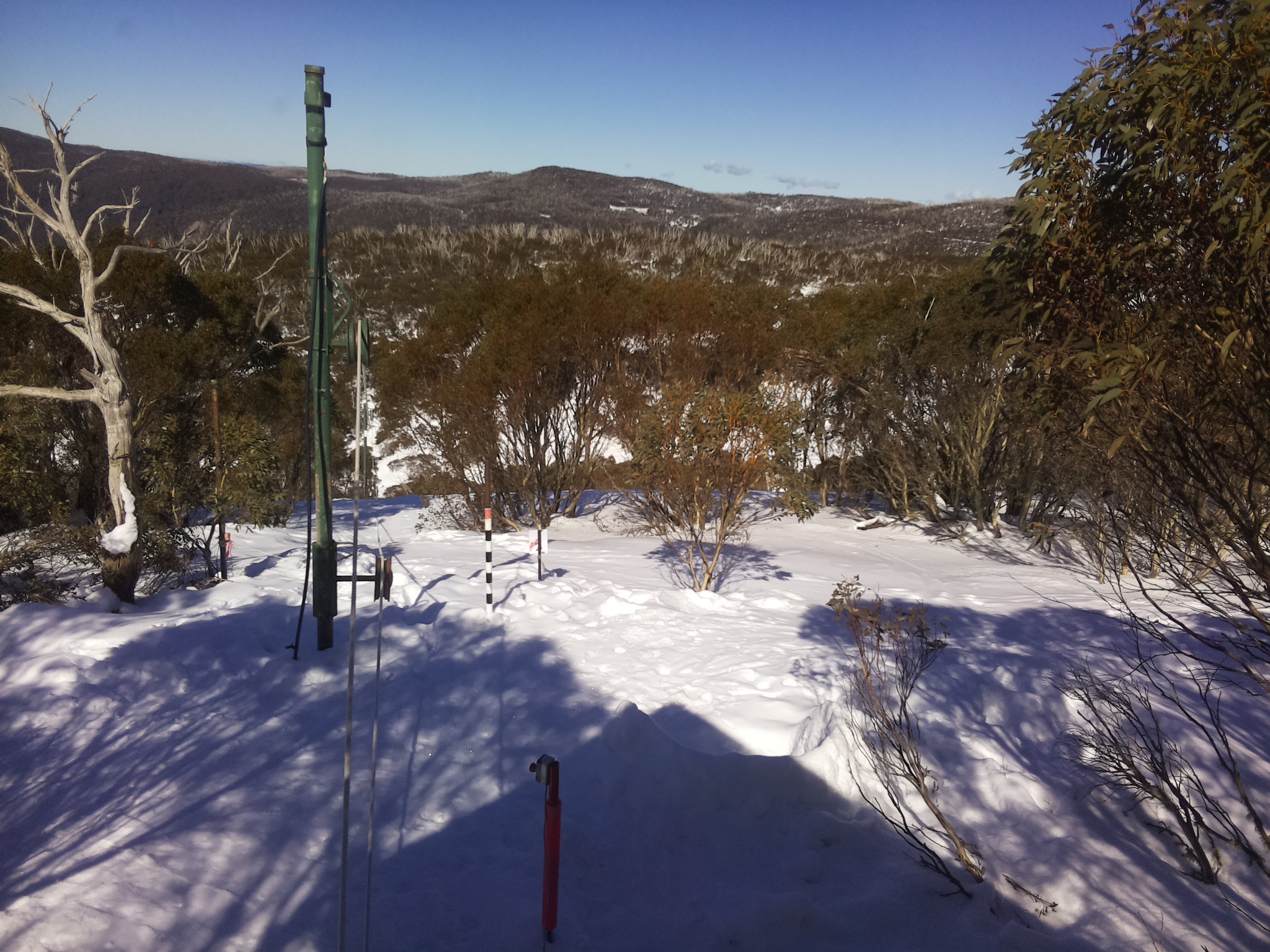 Bogong Web Cam 1:00pm Sunday 3rd of August 2025