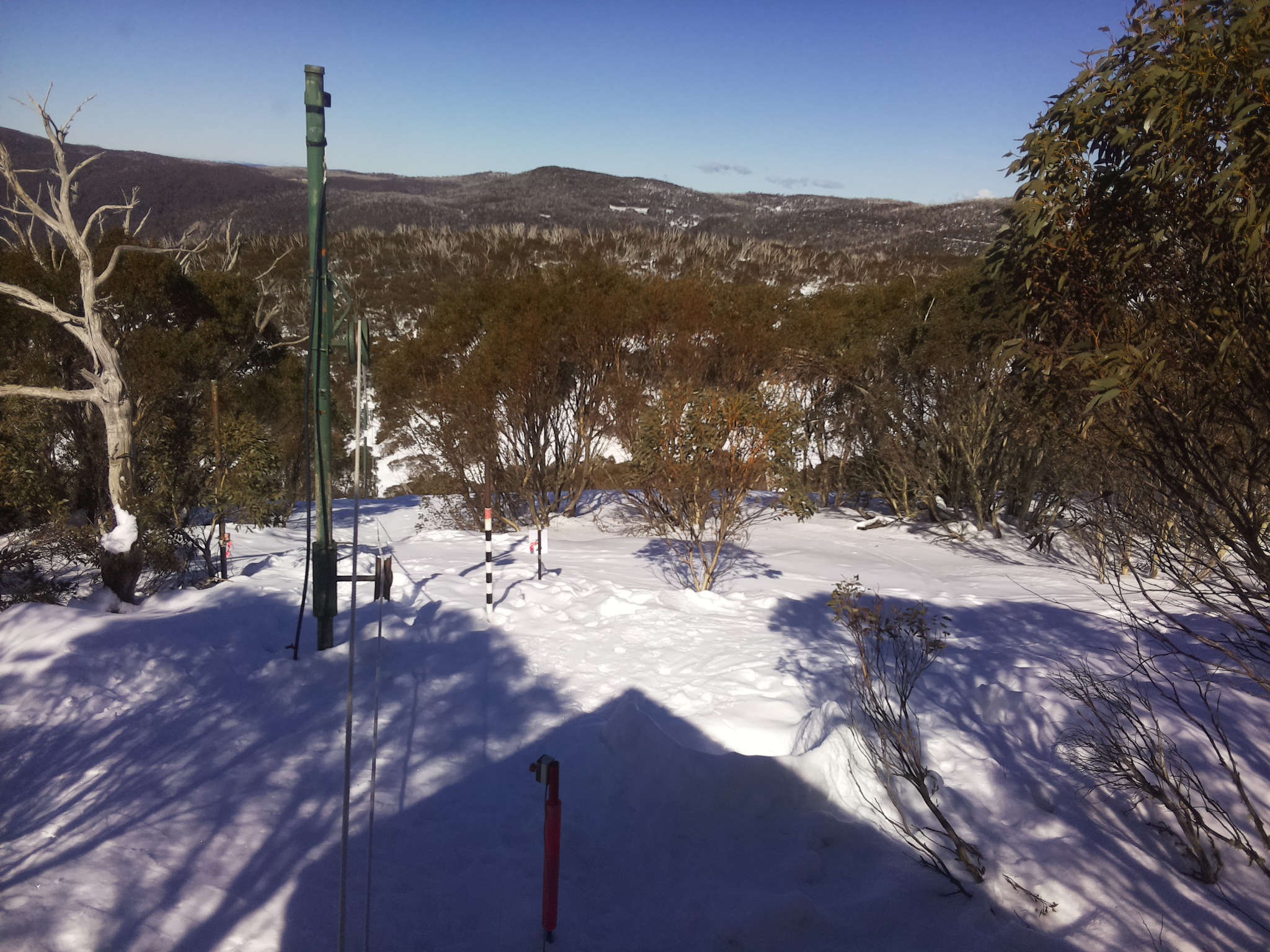 Bogong Web Cam 1:10pm Sunday 3rd of August 2025