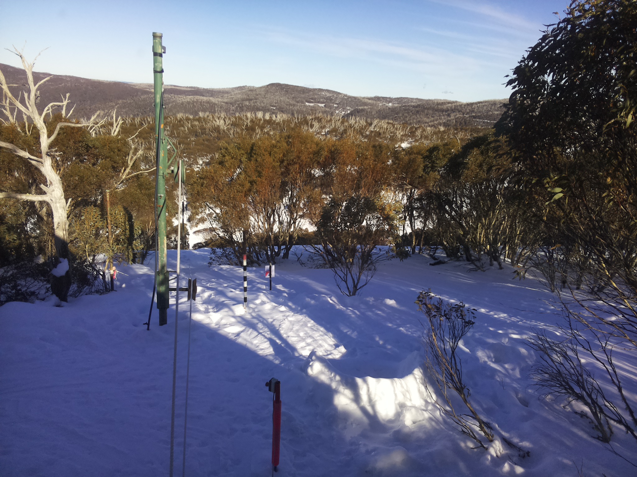 Bogong Web Cam 3:20pm Sunday 3rd of August 2025