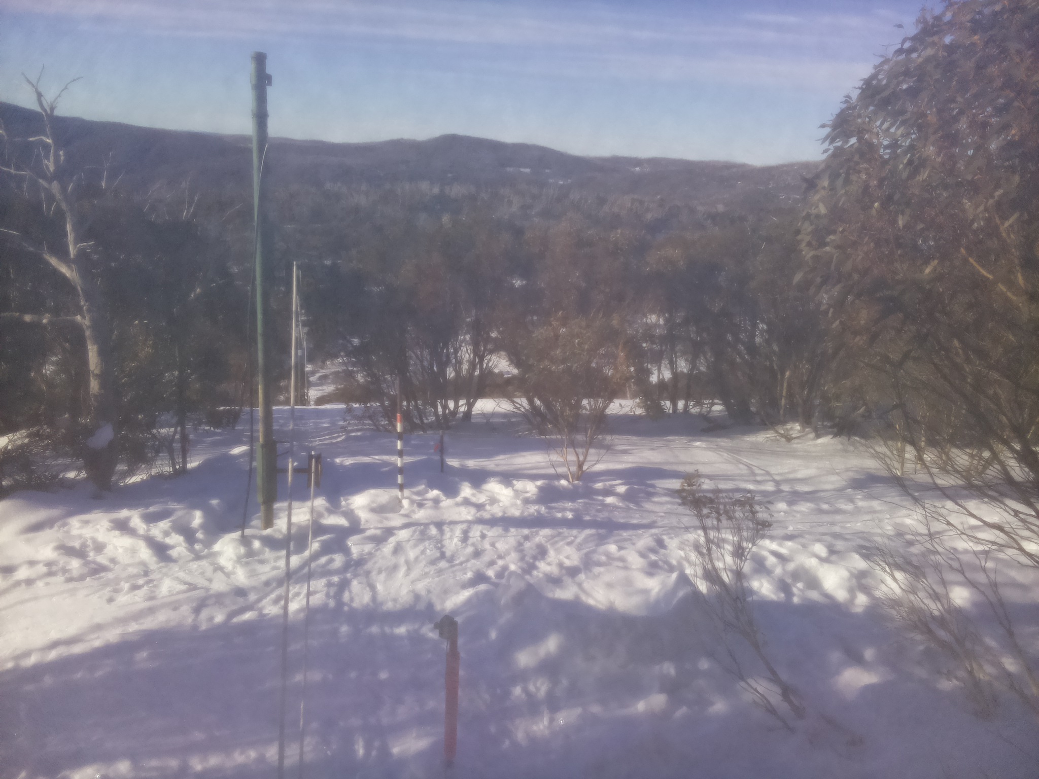 Bogong Web Cam 8:40am Monday 4th of August 2025