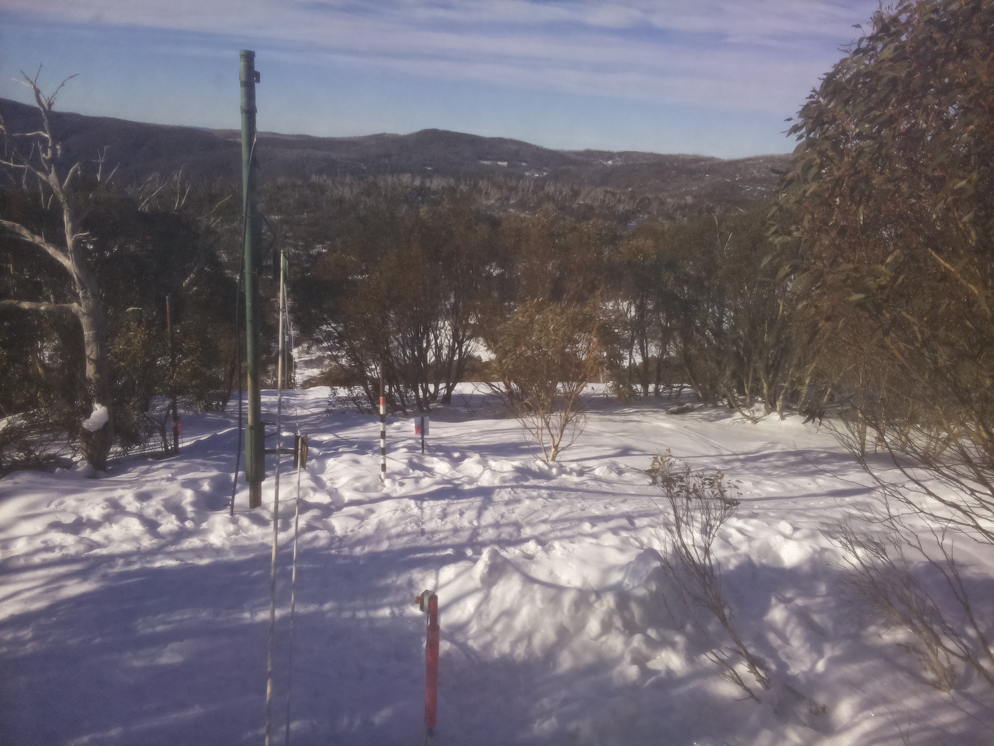 Bogong Web Cam 9:20am Monday 4th of August 2025