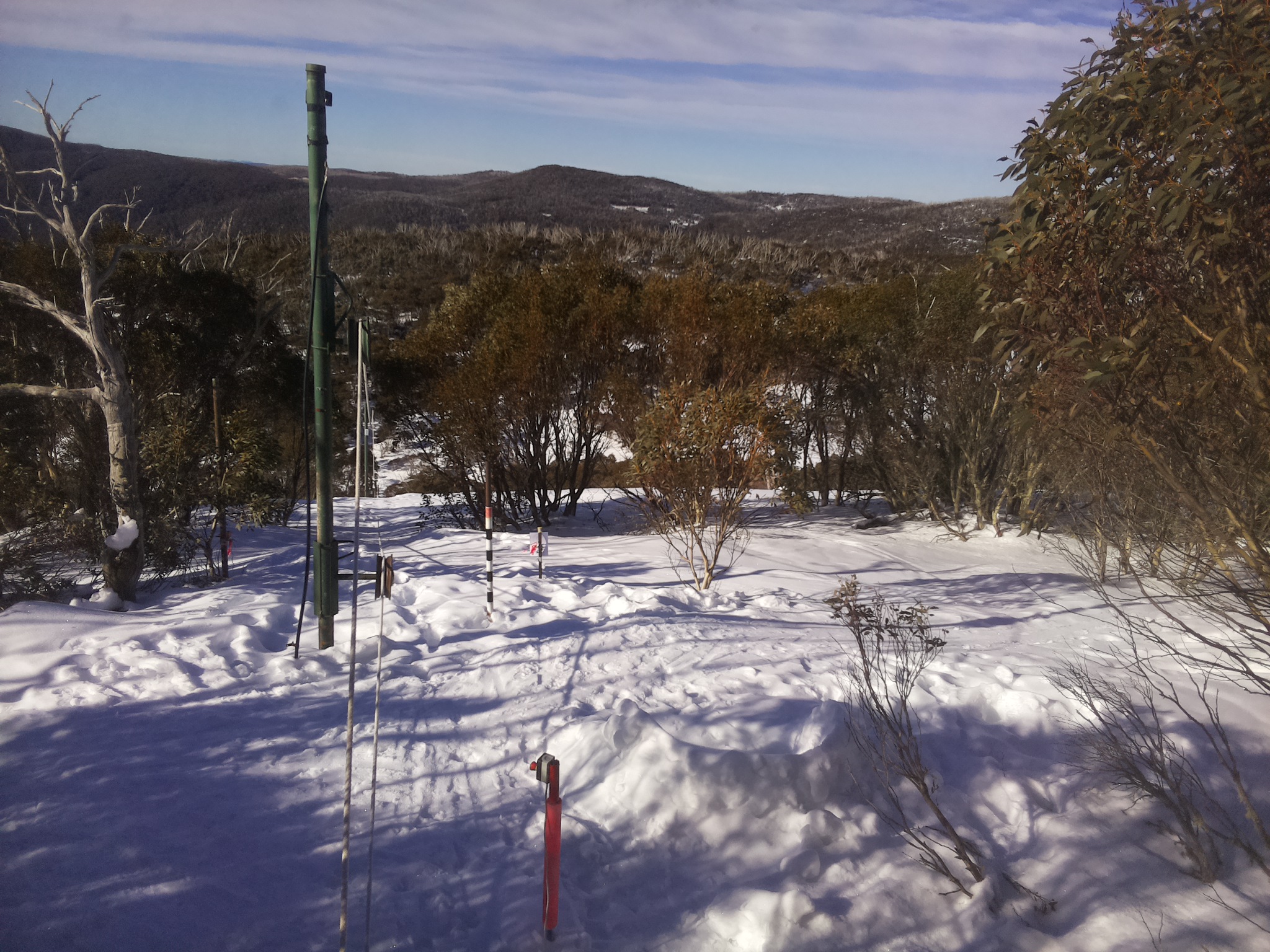 Bogong Web Cam 9:40am Monday 4th of August 2025
