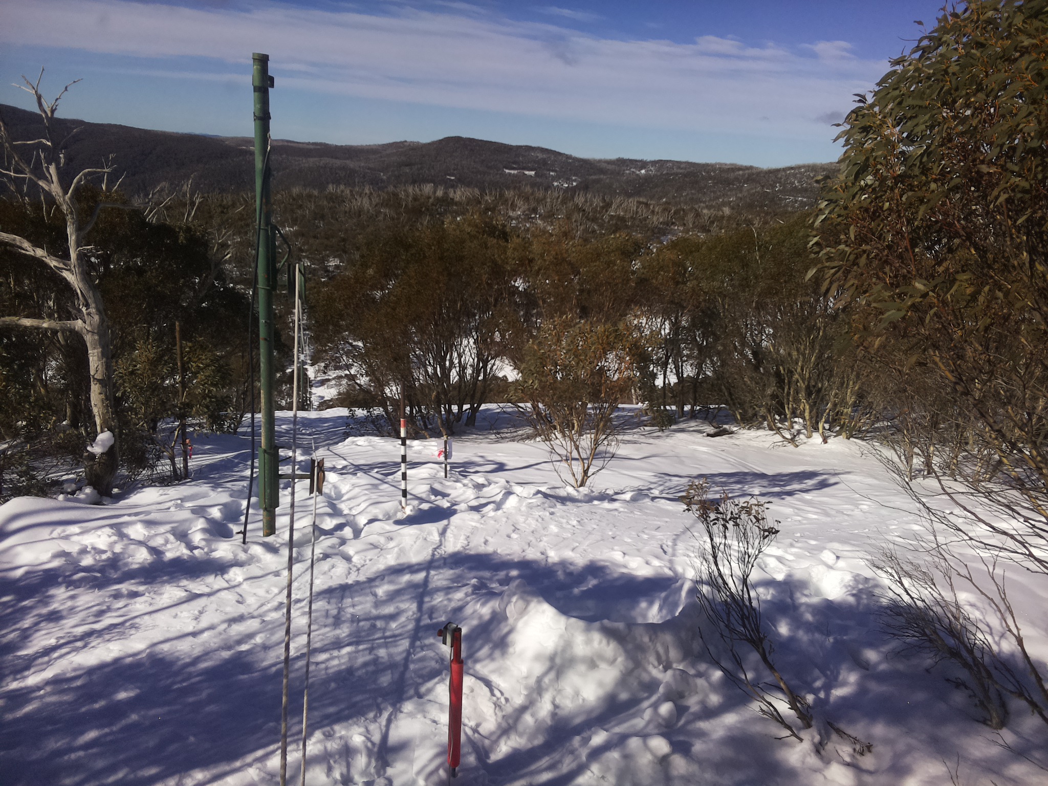 Bogong Web Cam 10:20am Monday 4th of August 2025
