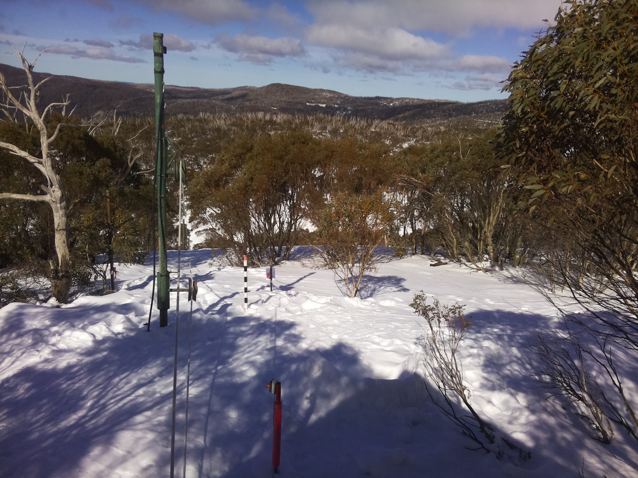 Bogong Web Cam 12:30pm Monday 4th of August 2025