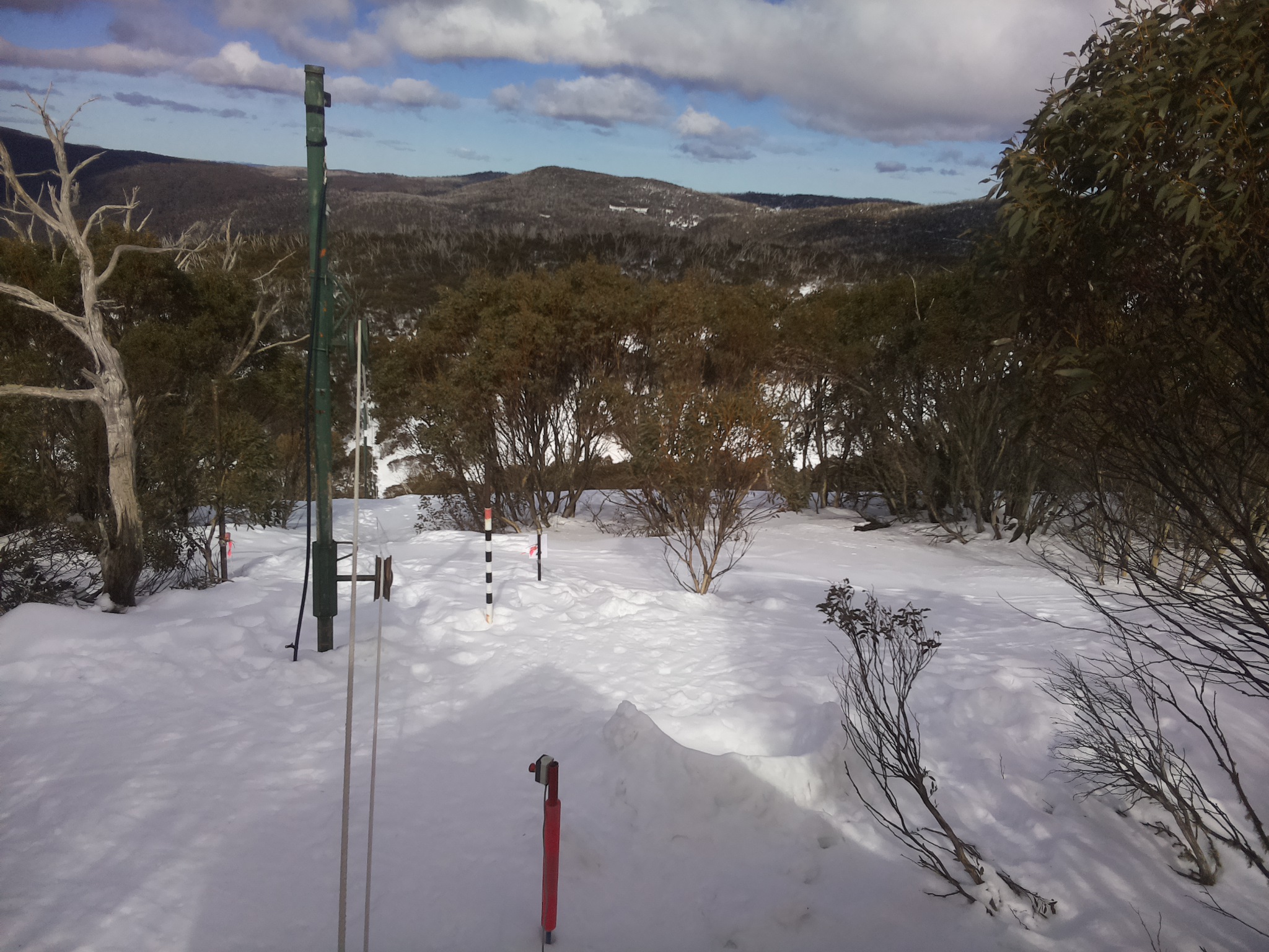Bogong Web Cam 1:30pm Monday 4th of August 2025