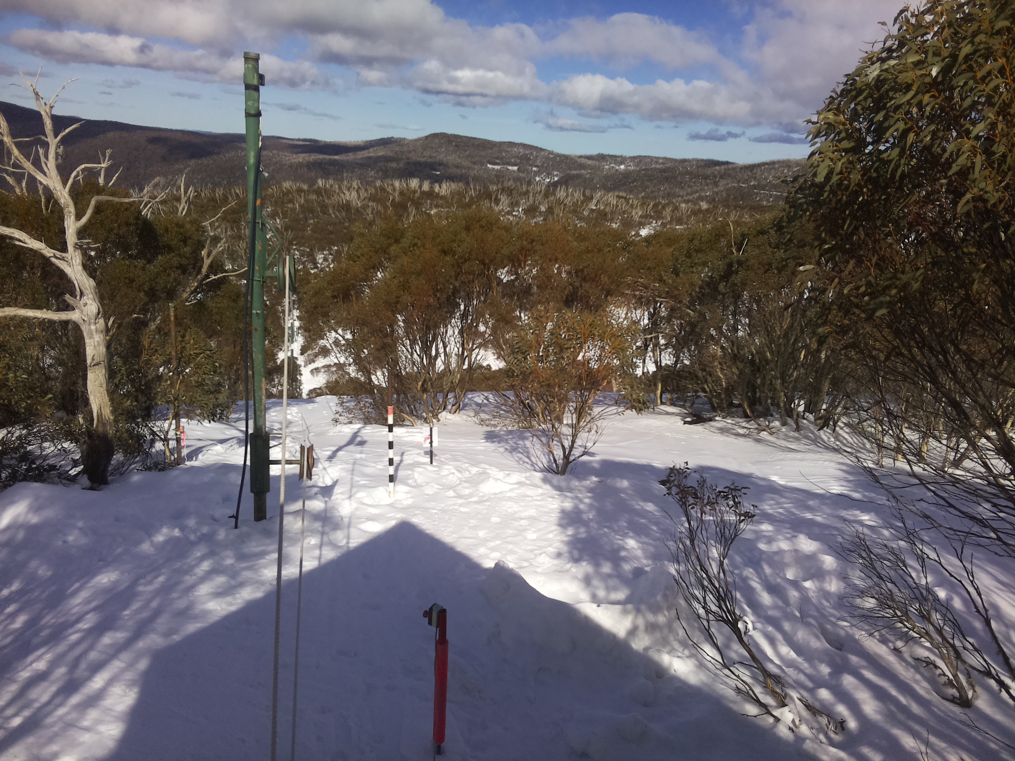 Bogong Web Cam 1:40pm Monday 4th of August 2025