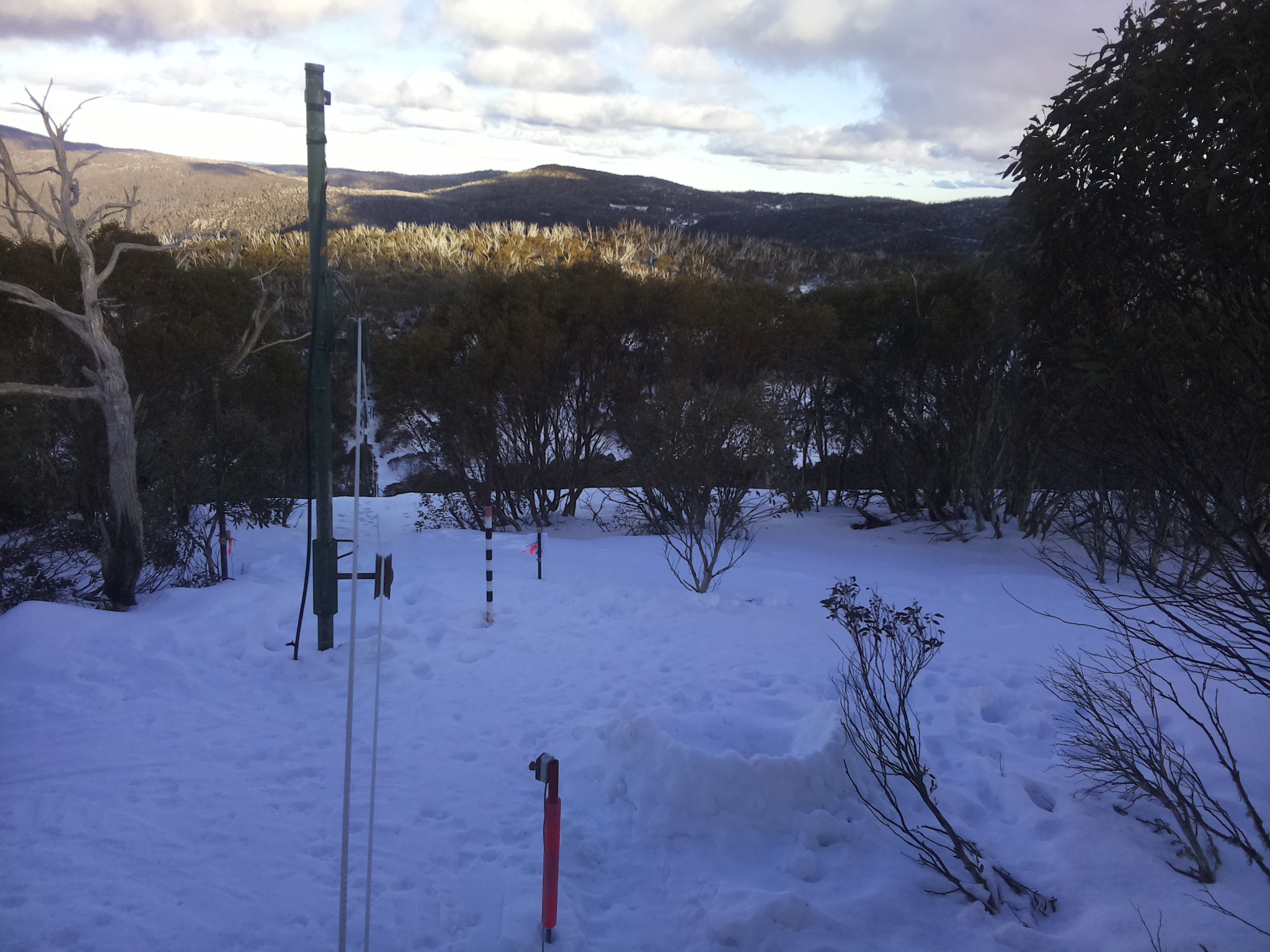 Bogong Web Cam 4:10pm Monday 4th of August 2025