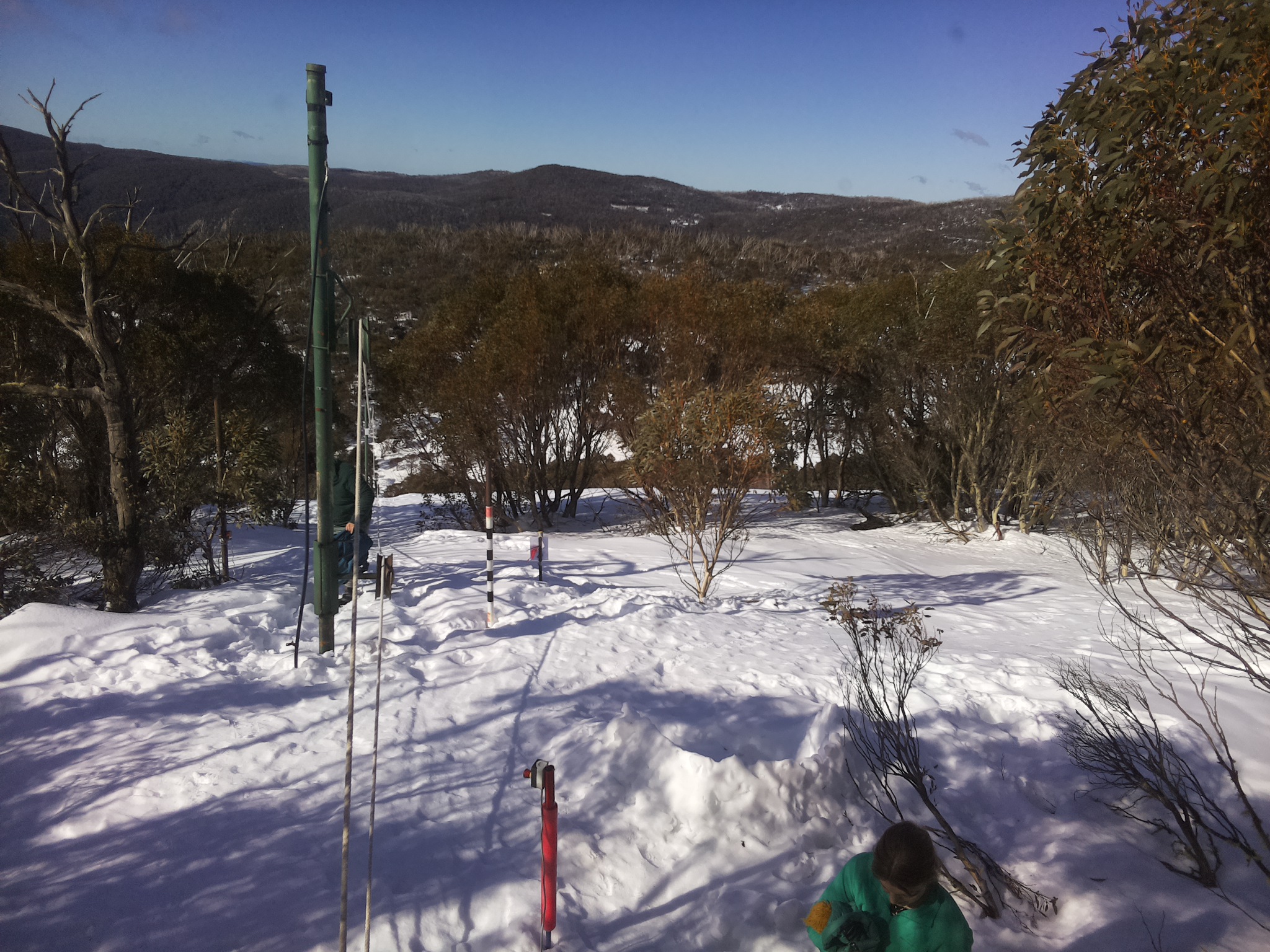 Bogong Web Cam 10:10am Tuesday 5th of August 2025