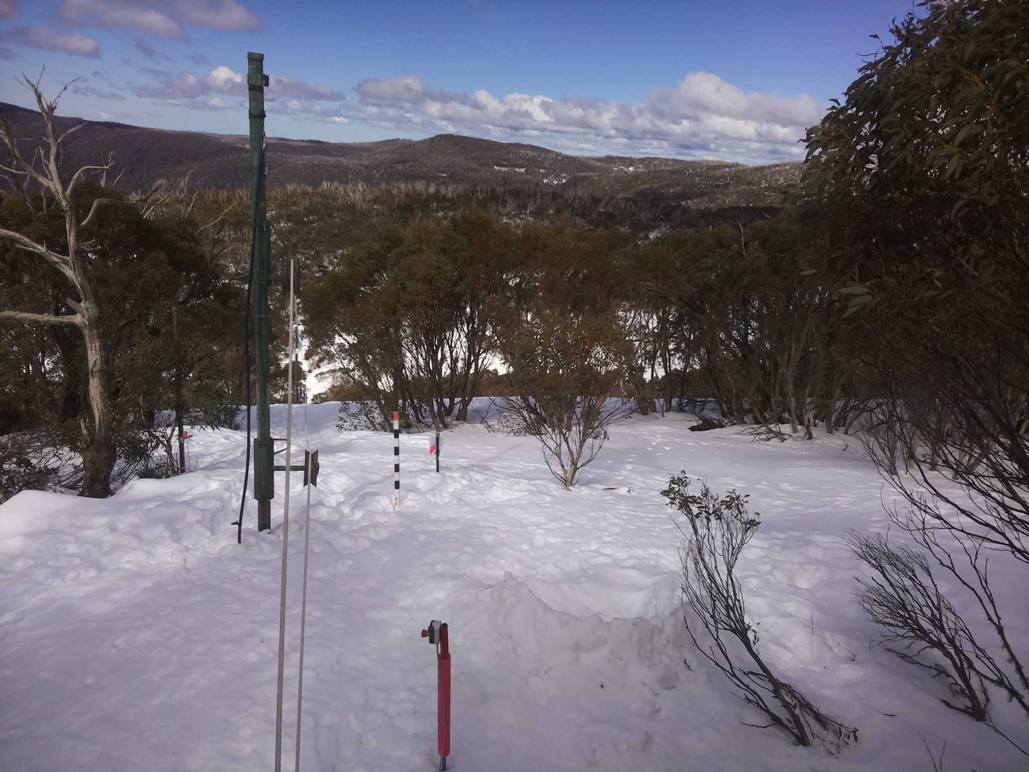 Bogong Web Cam 12:20pm Tuesday 5th of August 2025