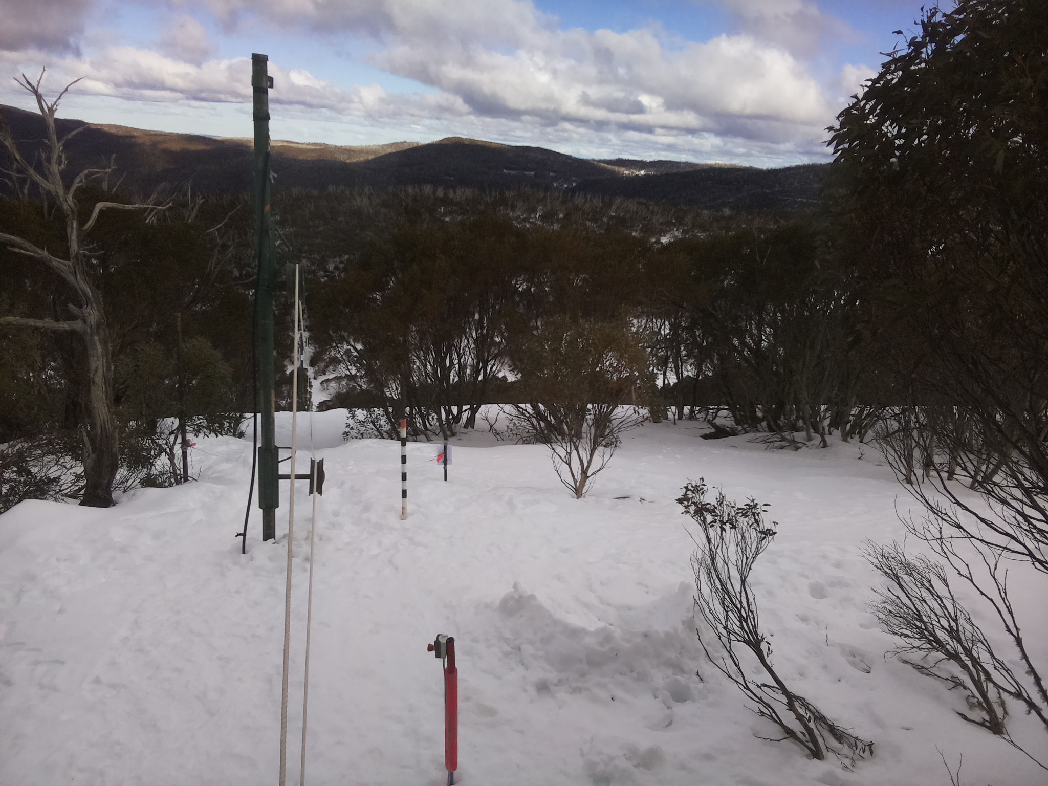 Bogong Web Cam 2:40pm Tuesday 5th of August 2025