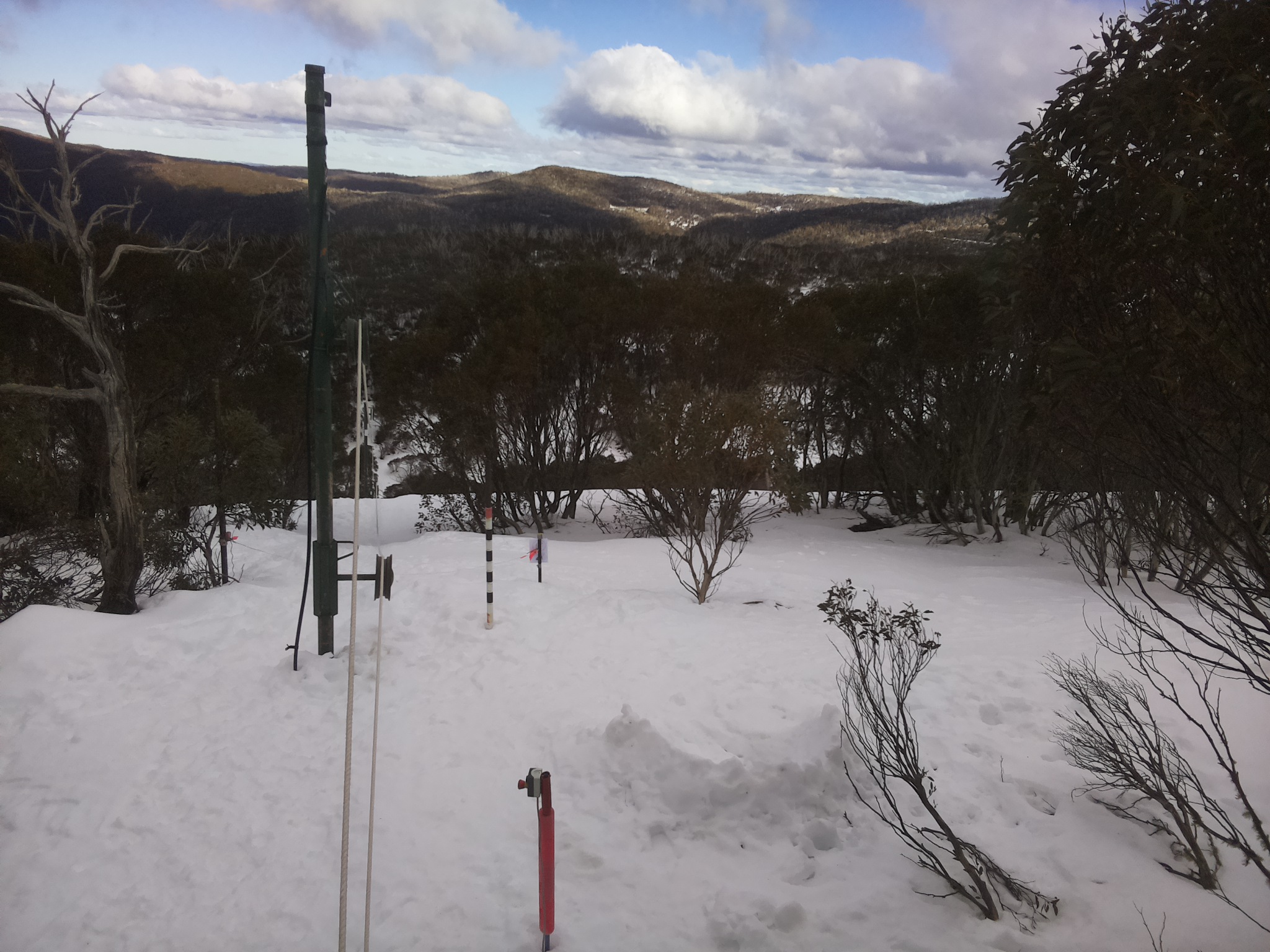 Bogong Web Cam 2:50pm Tuesday 5th of August 2025