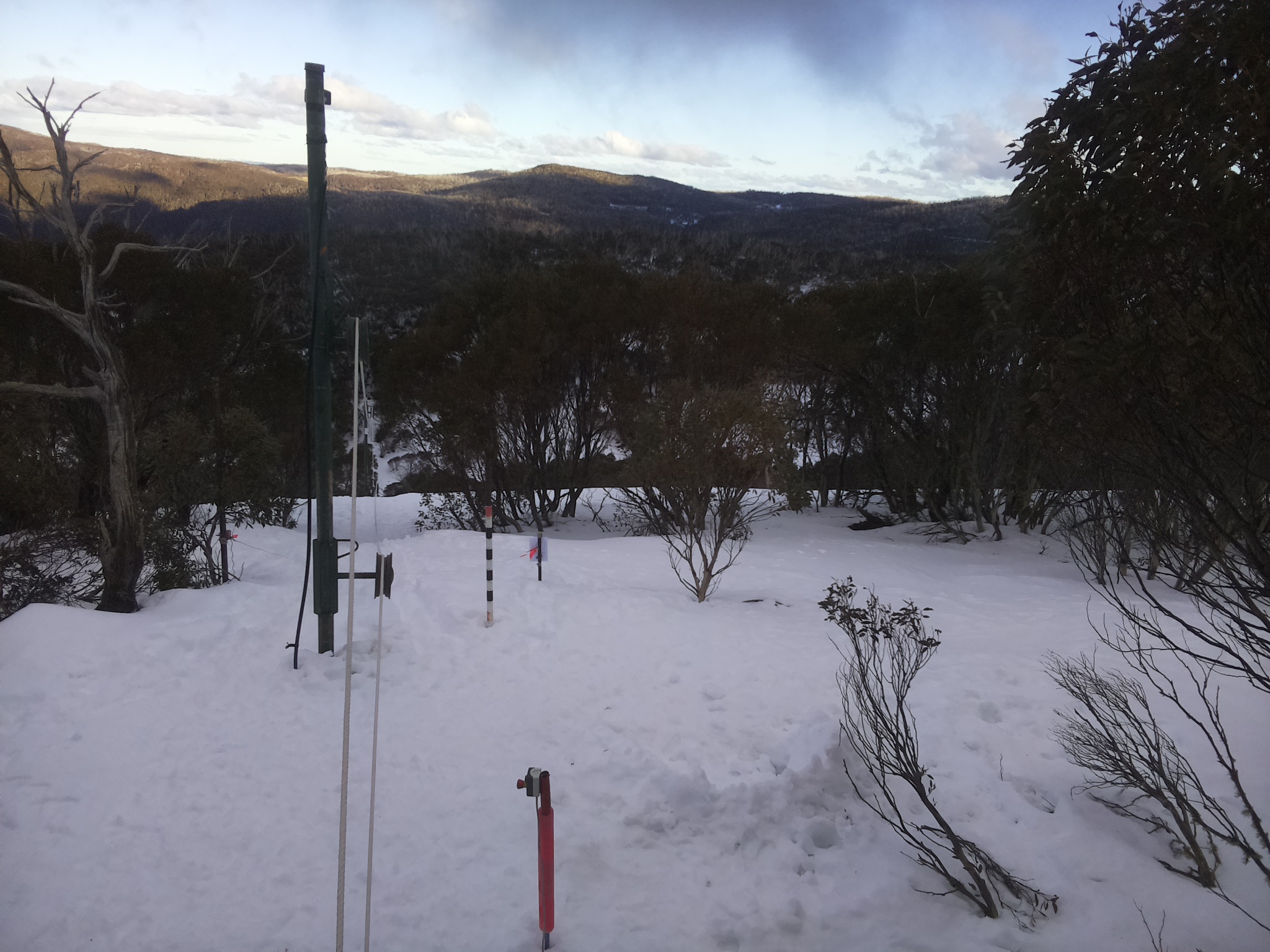 Bogong Web Cam 4:20pm Tuesday 5th of August 2025