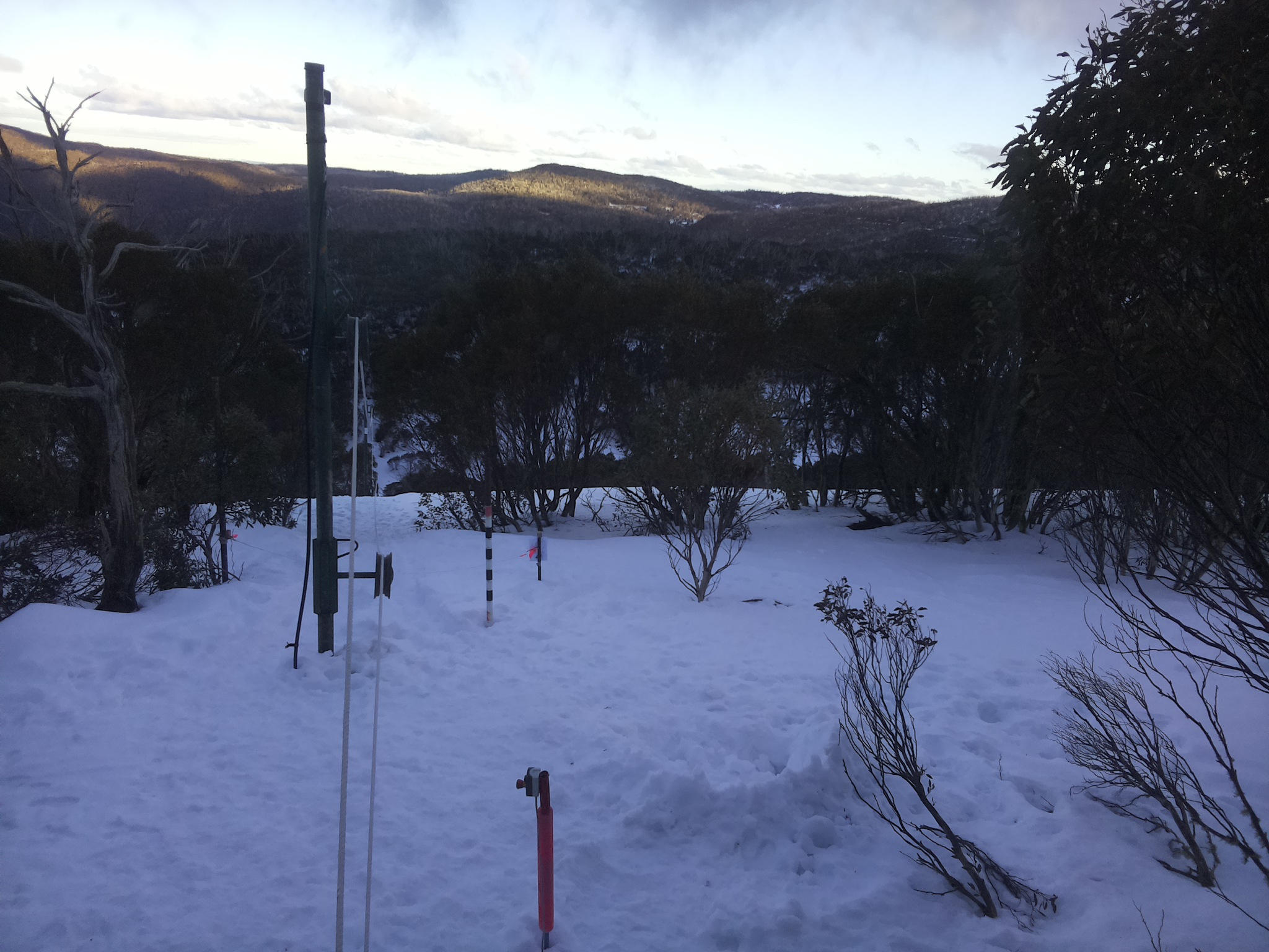 Bogong Web Cam 4:40pm Tuesday 5th of August 2025