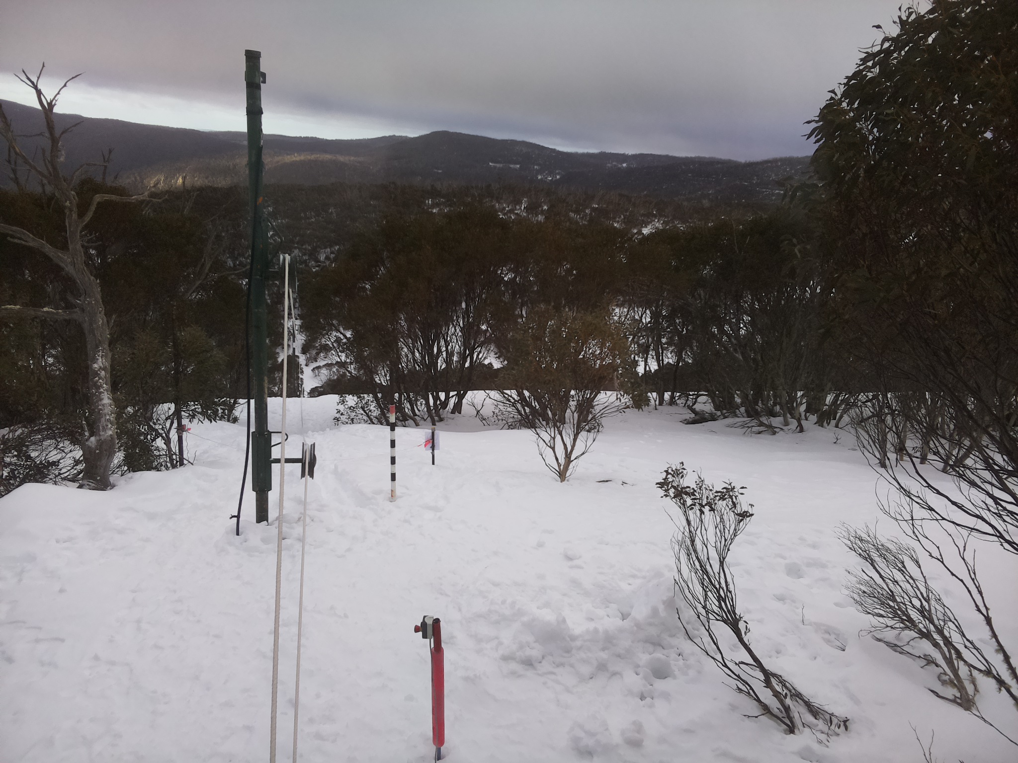 Bogong Web Cam 8:10am Wednesday 6th of August 2025