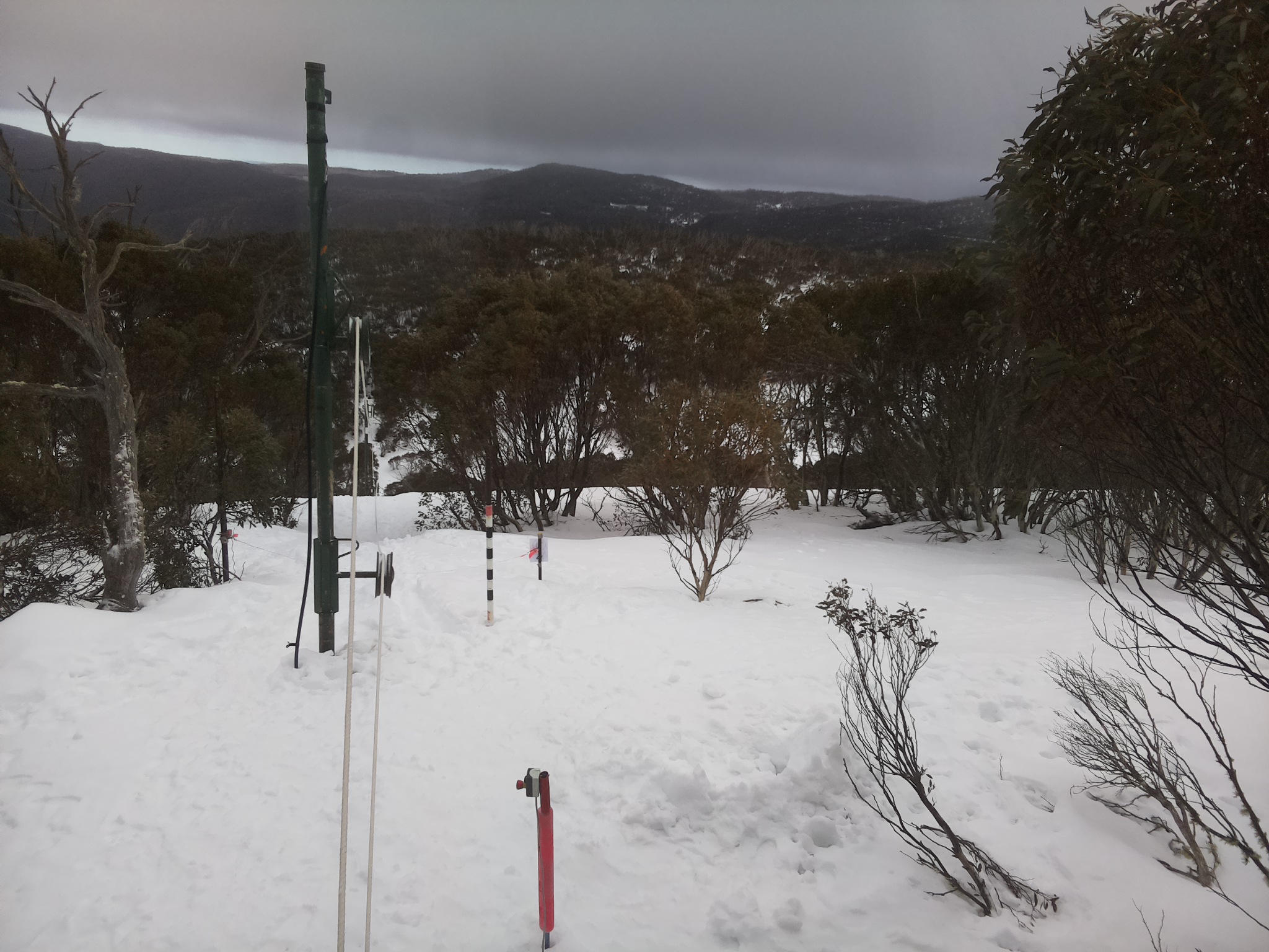 Bogong Web Cam 8:20am Wednesday 6th of August 2025