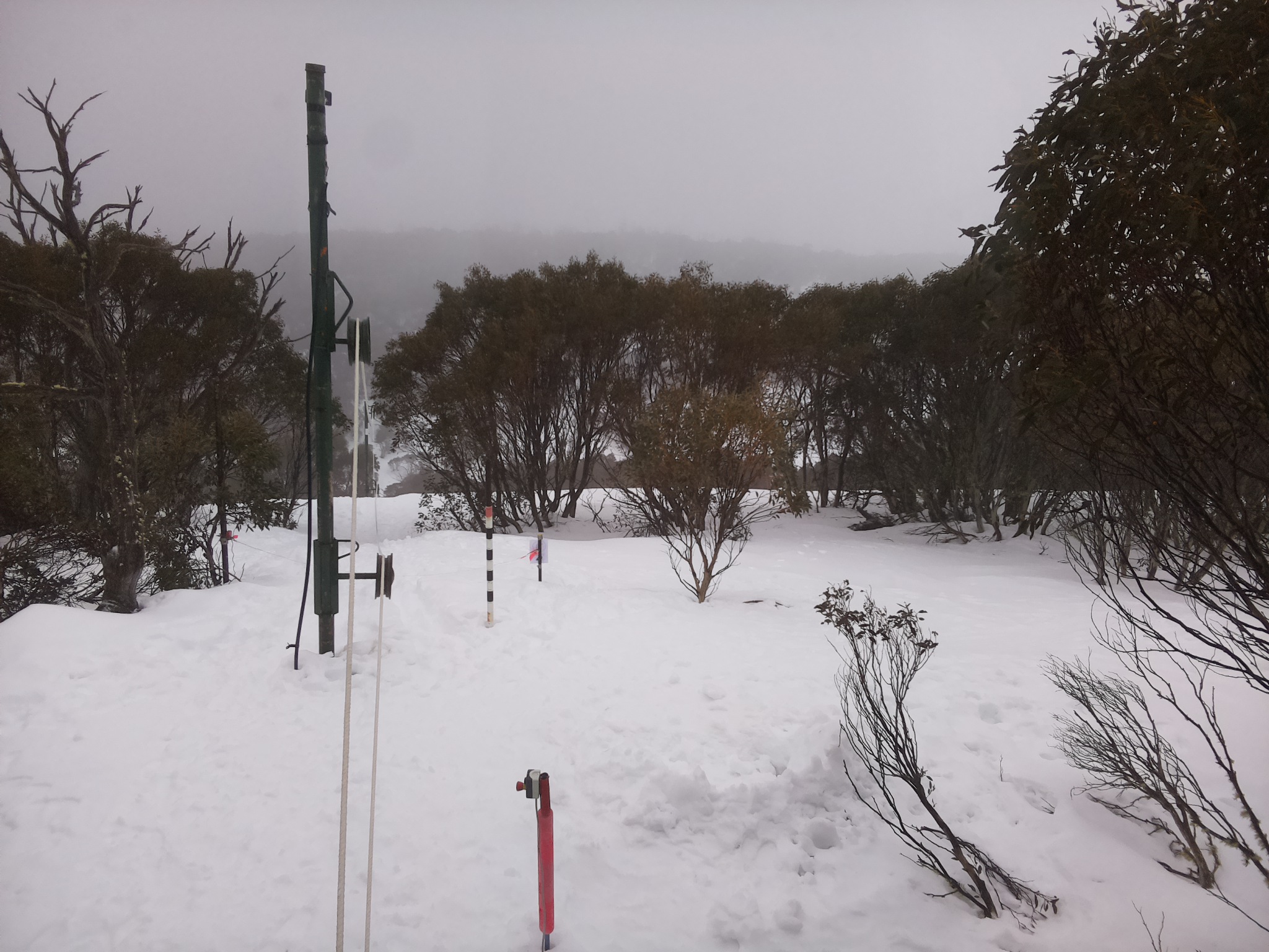 Bogong Web Cam 9:50am Wednesday 6th of August 2025