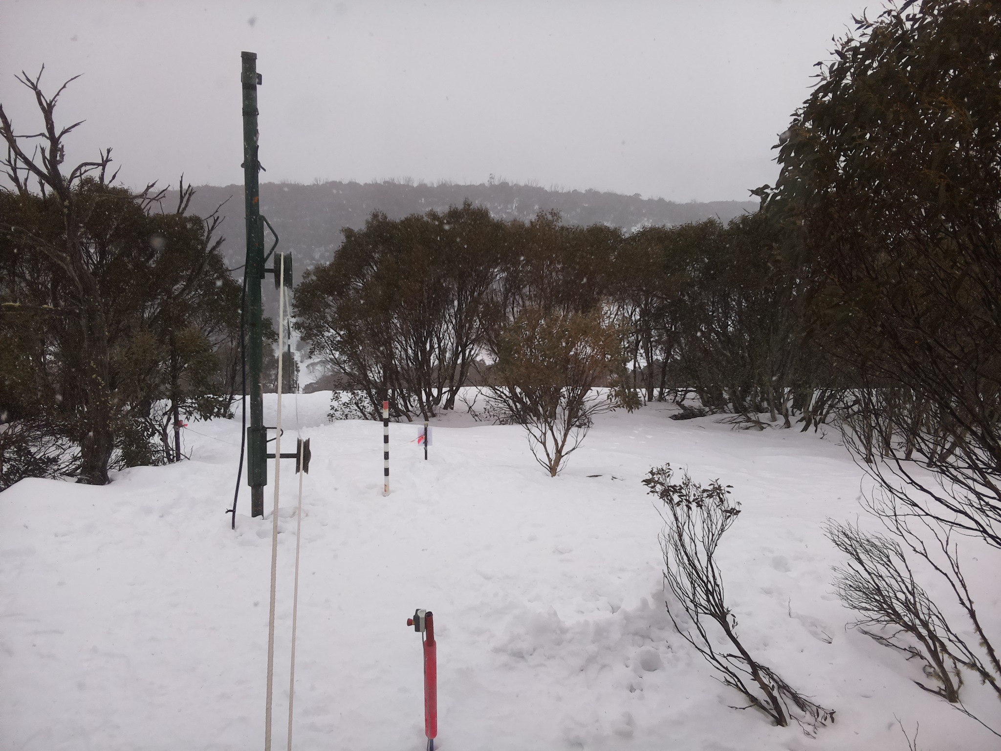 Bogong Web Cam 11:10am Wednesday 6th of August 2025