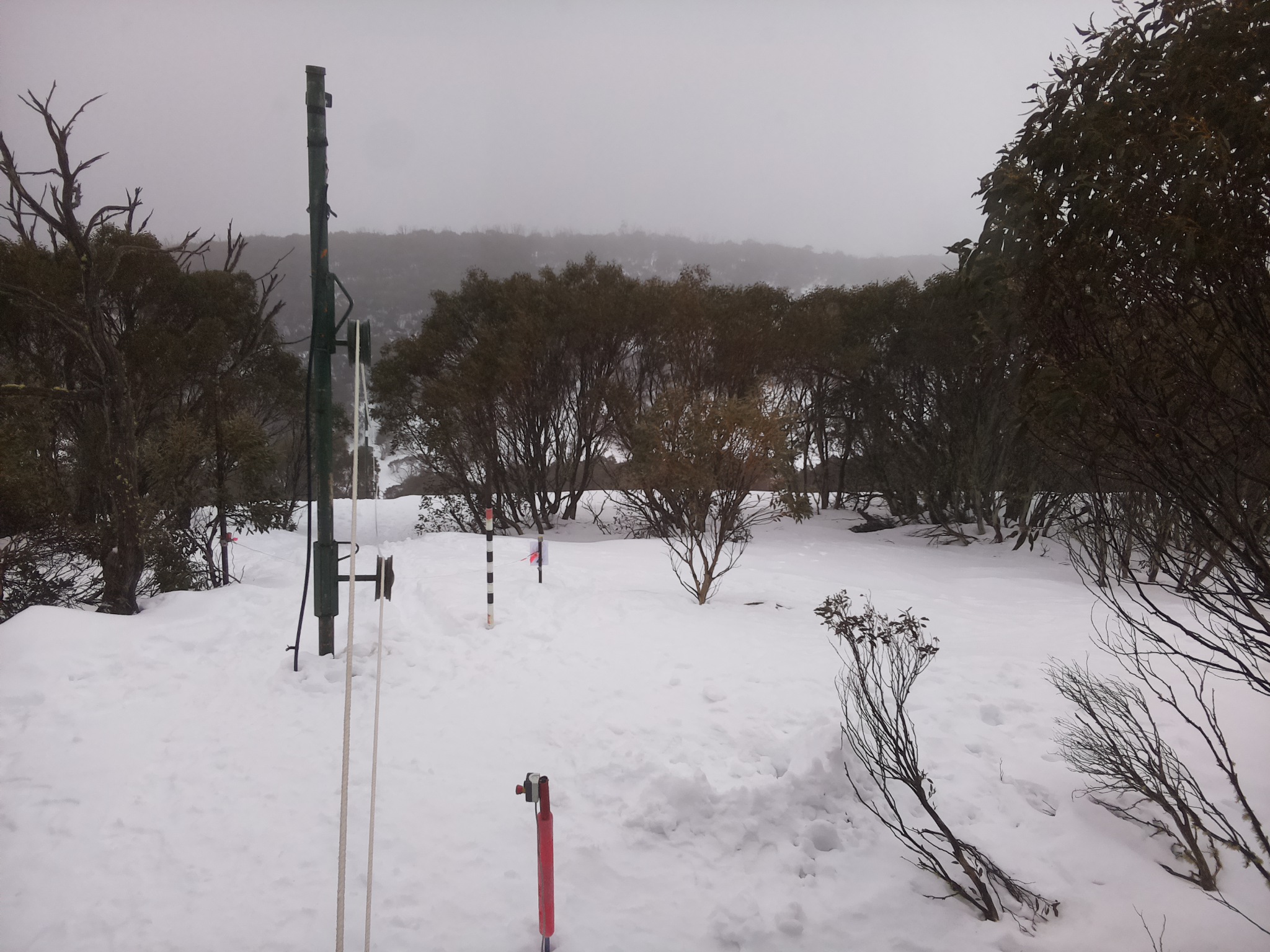 Bogong Web Cam 12:00pm Wednesday 6th of August 2025