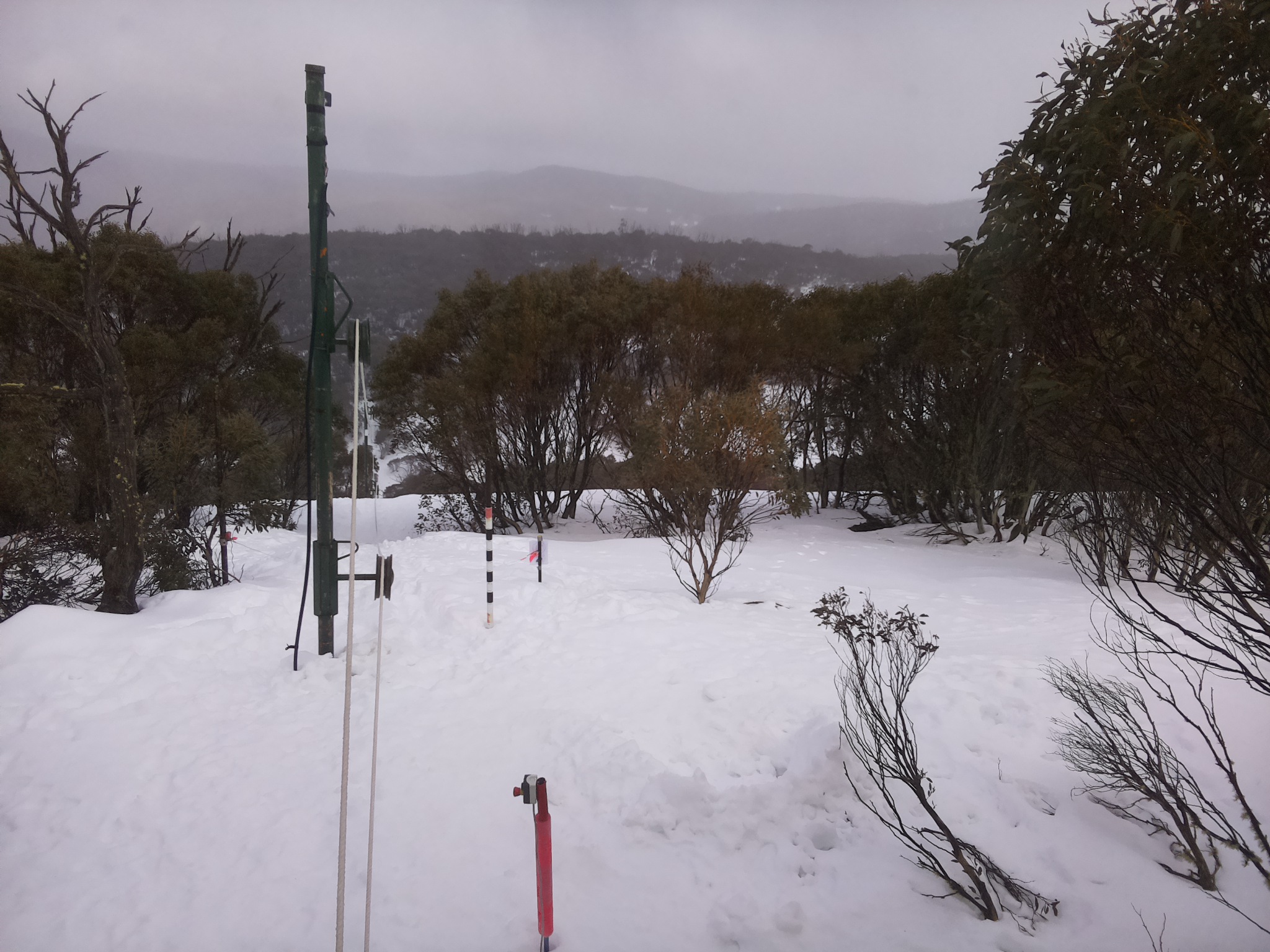 Bogong Web Cam 2:00pm Wednesday 6th of August 2025