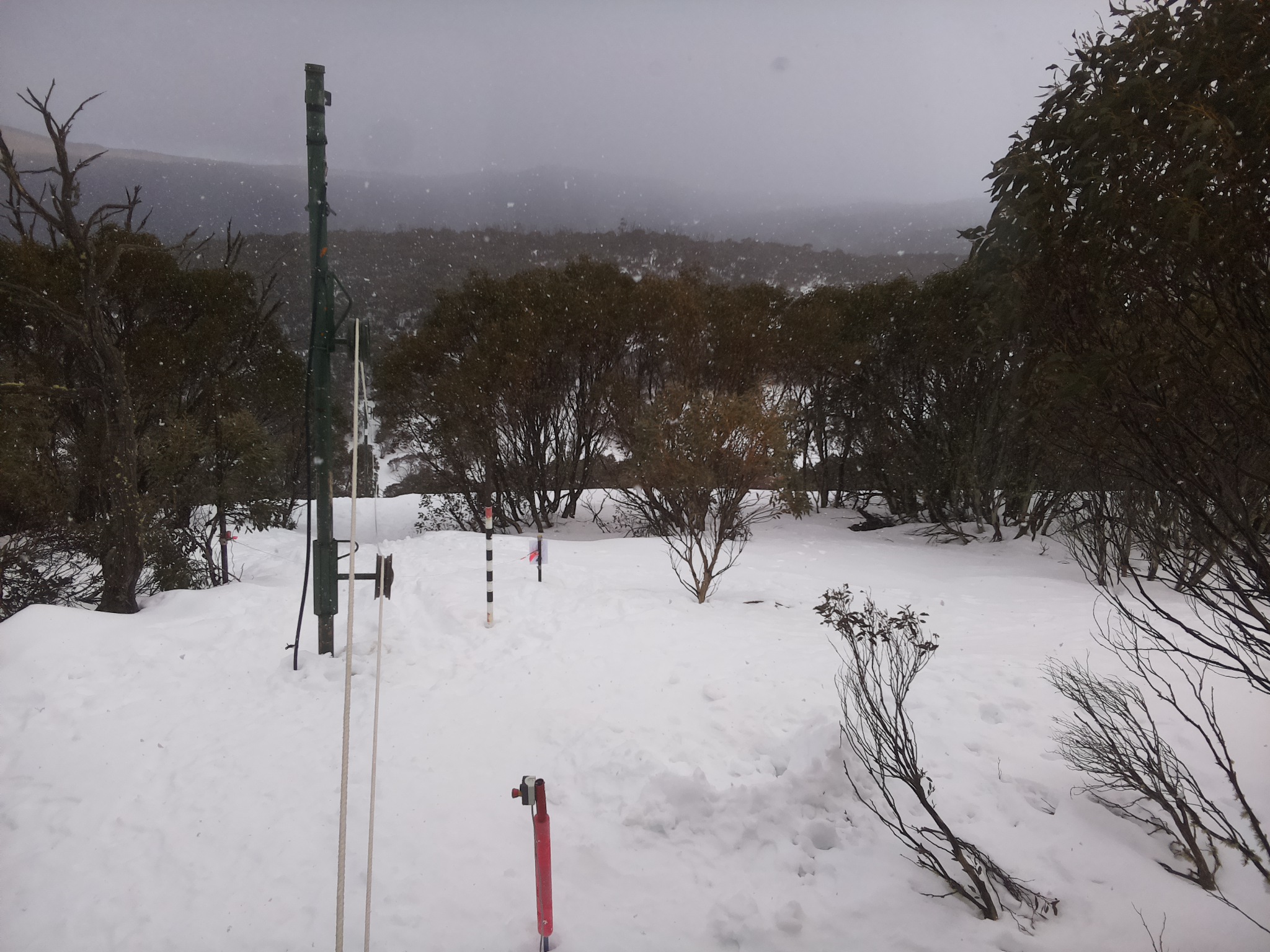 Bogong Web Cam 3:30pm Wednesday 6th of August 2025