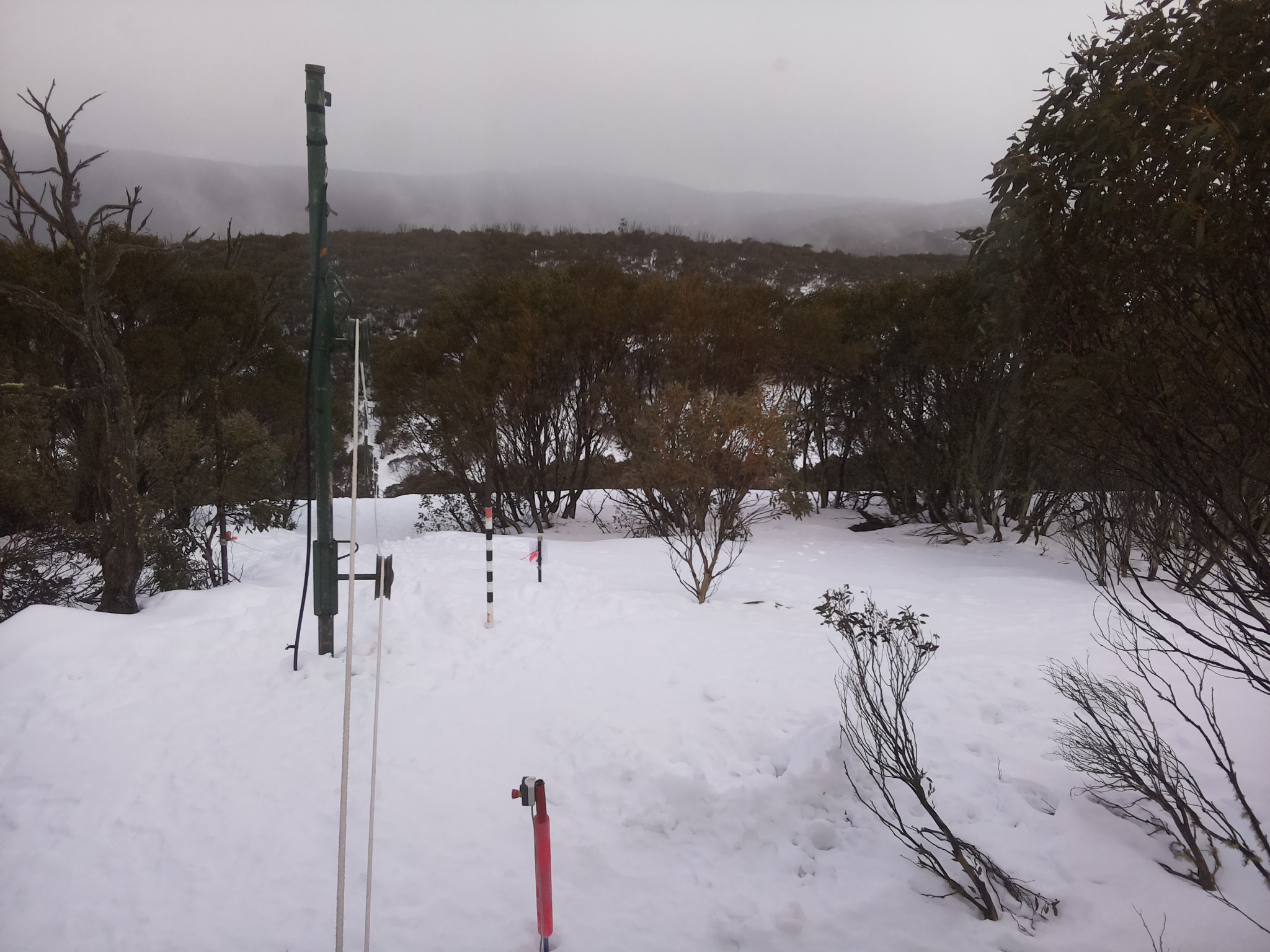 Bogong Web Cam 3:40pm Wednesday 6th of August 2025