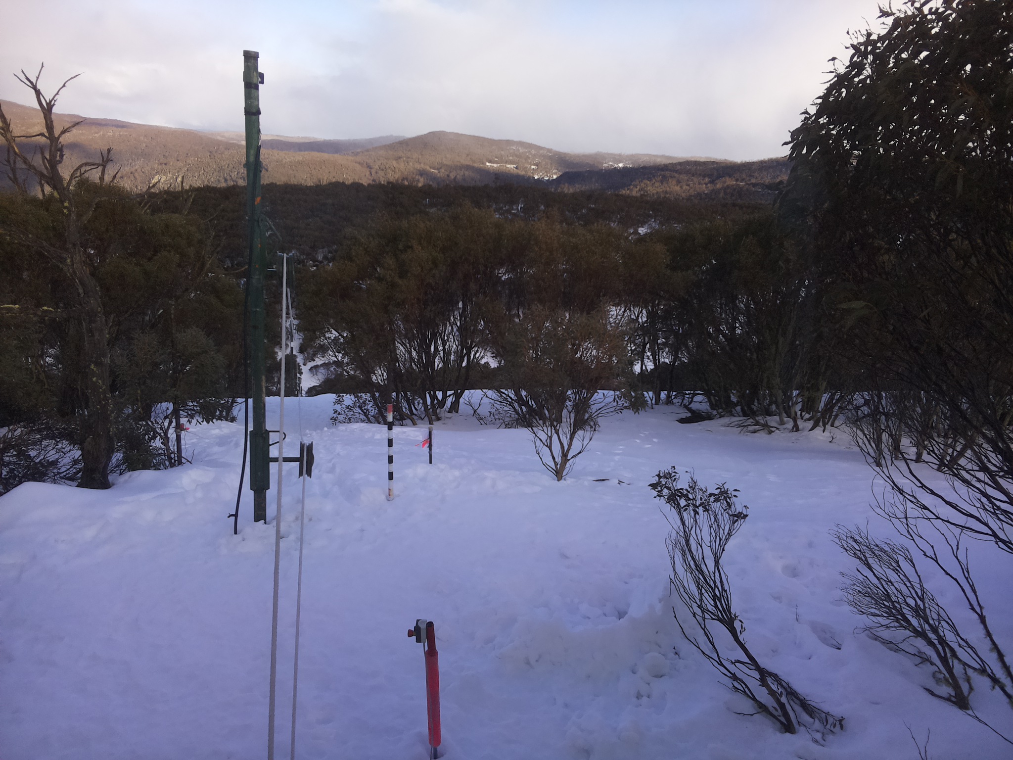 Bogong Web Cam 4:10pm Wednesday 6th of August 2025