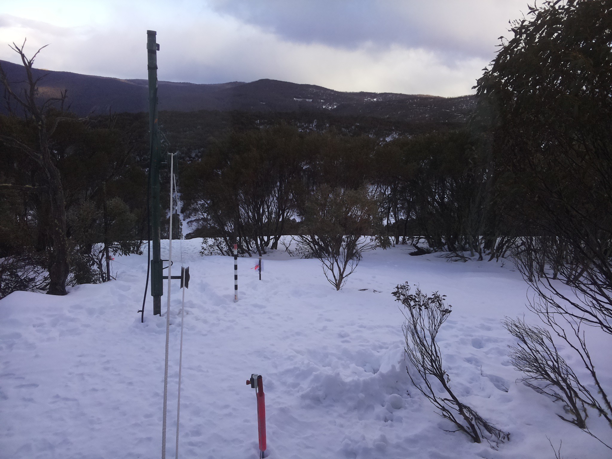 Bogong Web Cam 4:20pm Wednesday 6th of August 2025