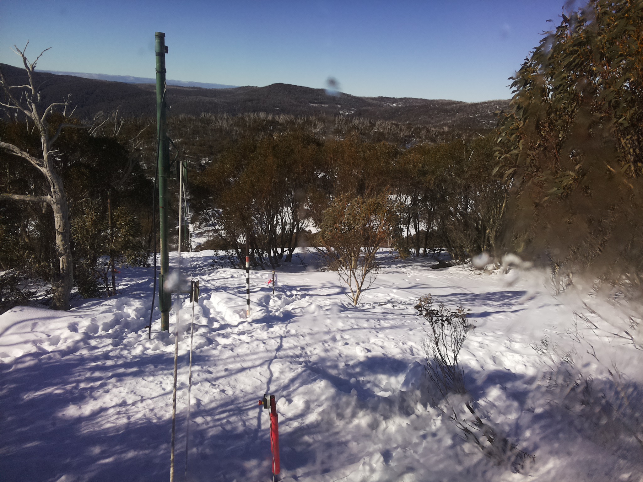 Bogong Web Cam 9:50am Thursday 7th of August 2025