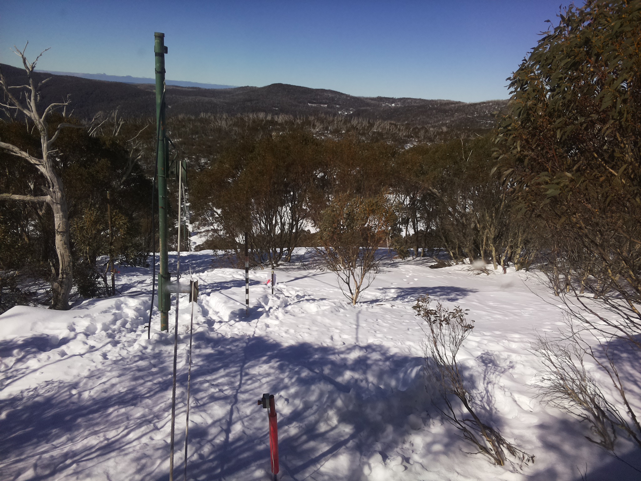 Bogong Web Cam 11:00am Thursday 7th of August 2025
