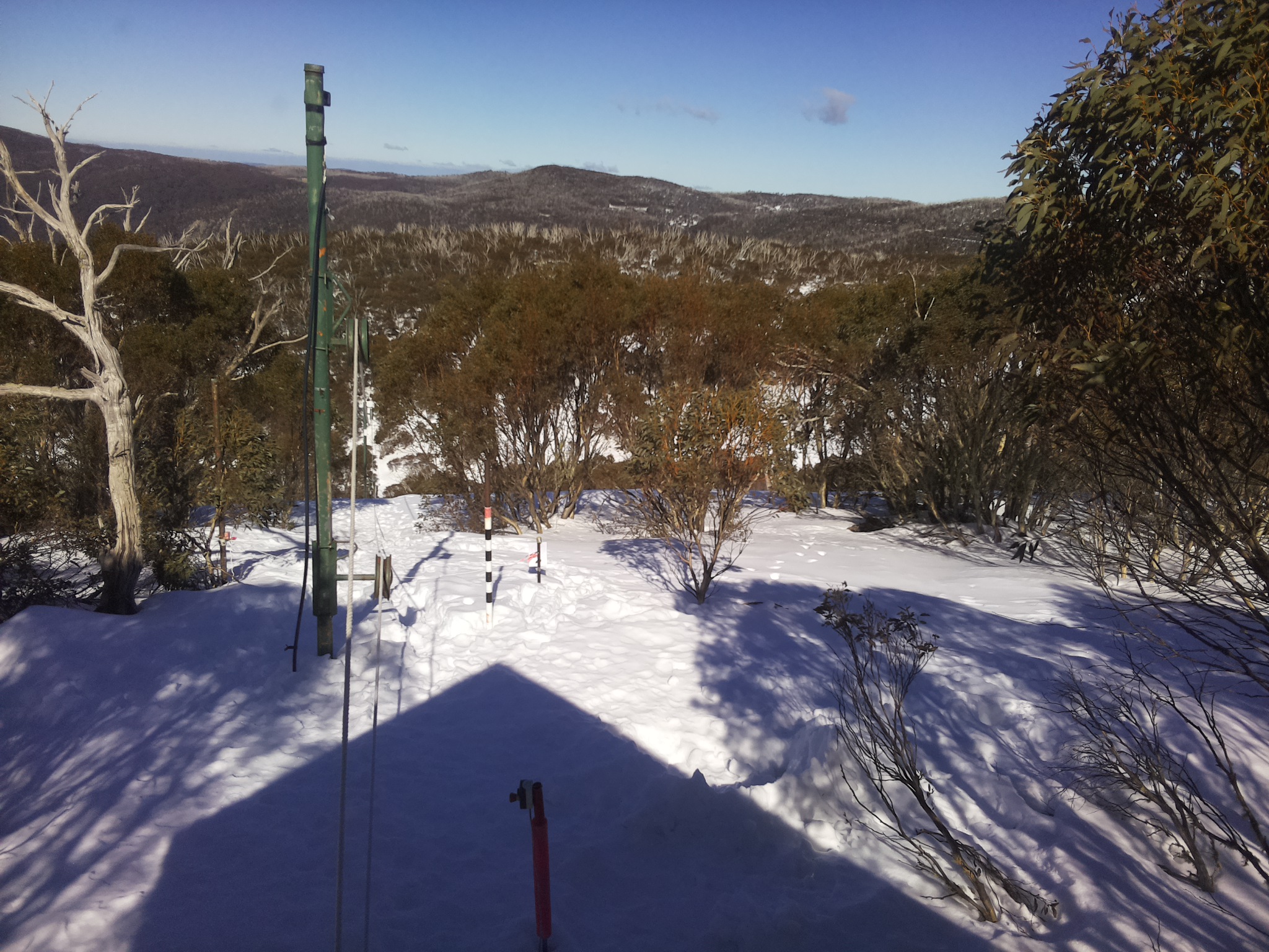 Bogong Web Cam 1:40pm Thursday 7th of August 2025