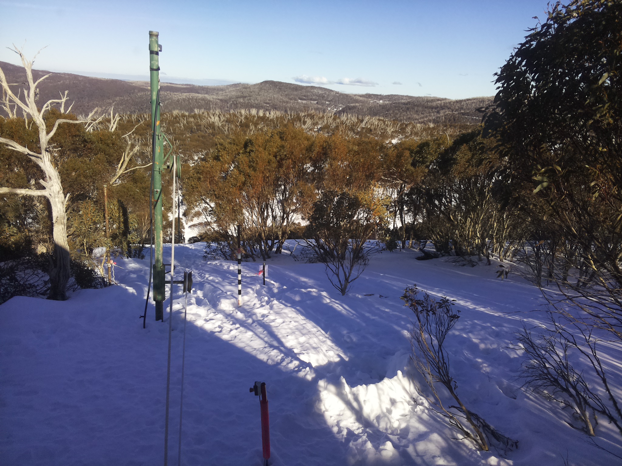 Bogong Web Cam 3:20pm Thursday 7th of August 2025
