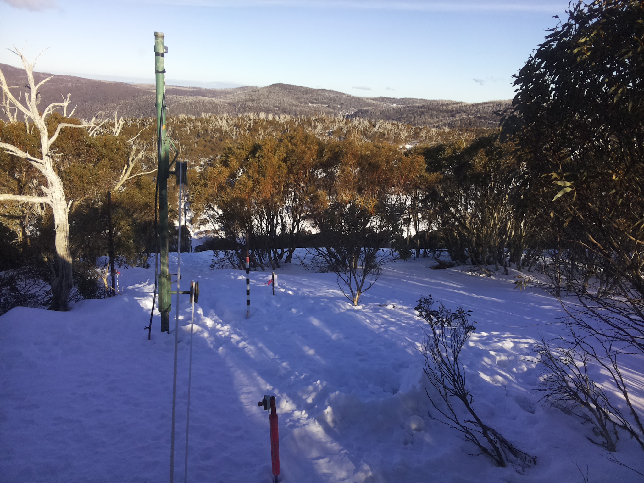 Bogong Web Cam 3:50pm Thursday 7th of August 2025
