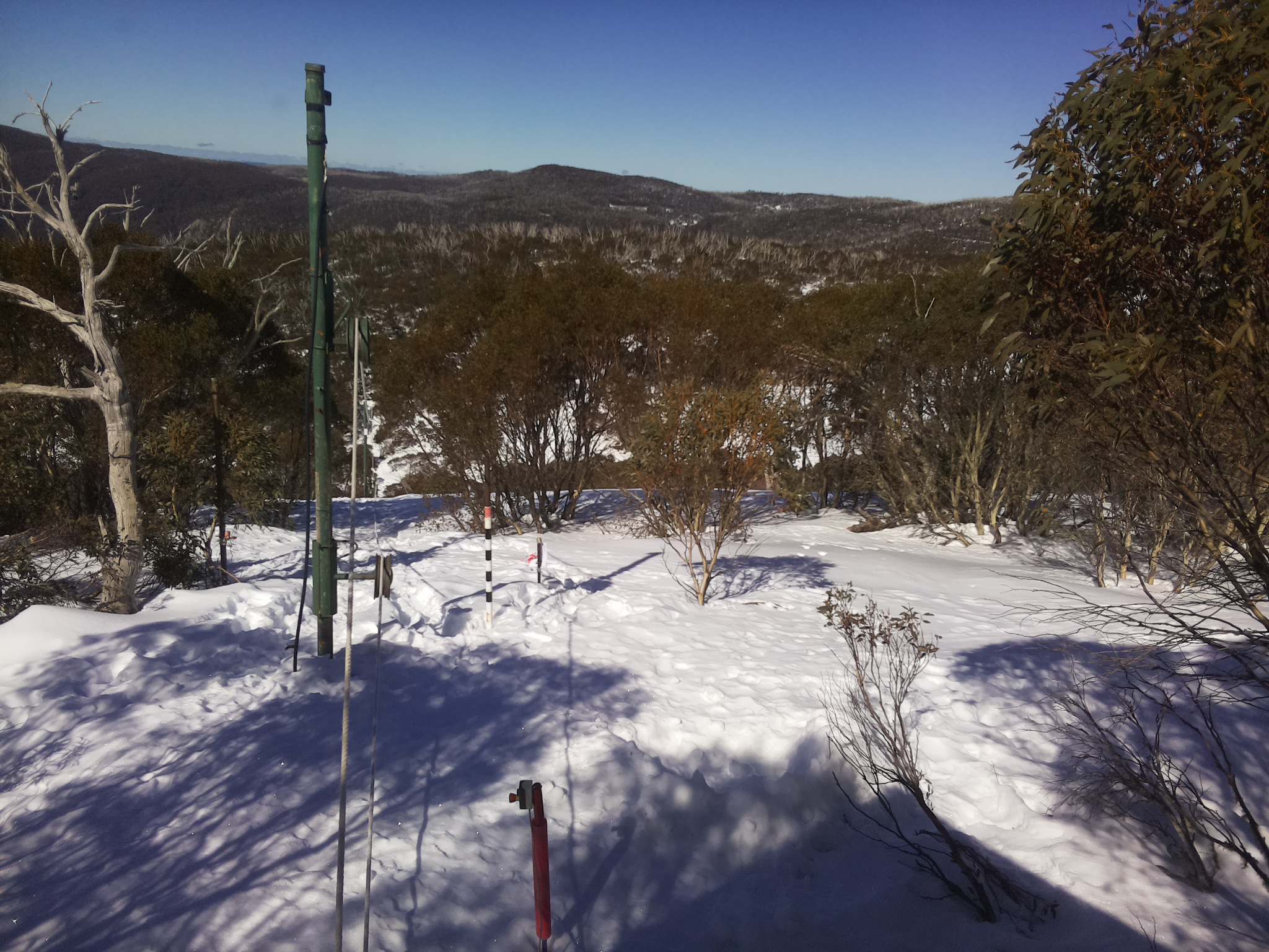 Bogong Web Cam 12:10pm Saturday 9th of August 2025