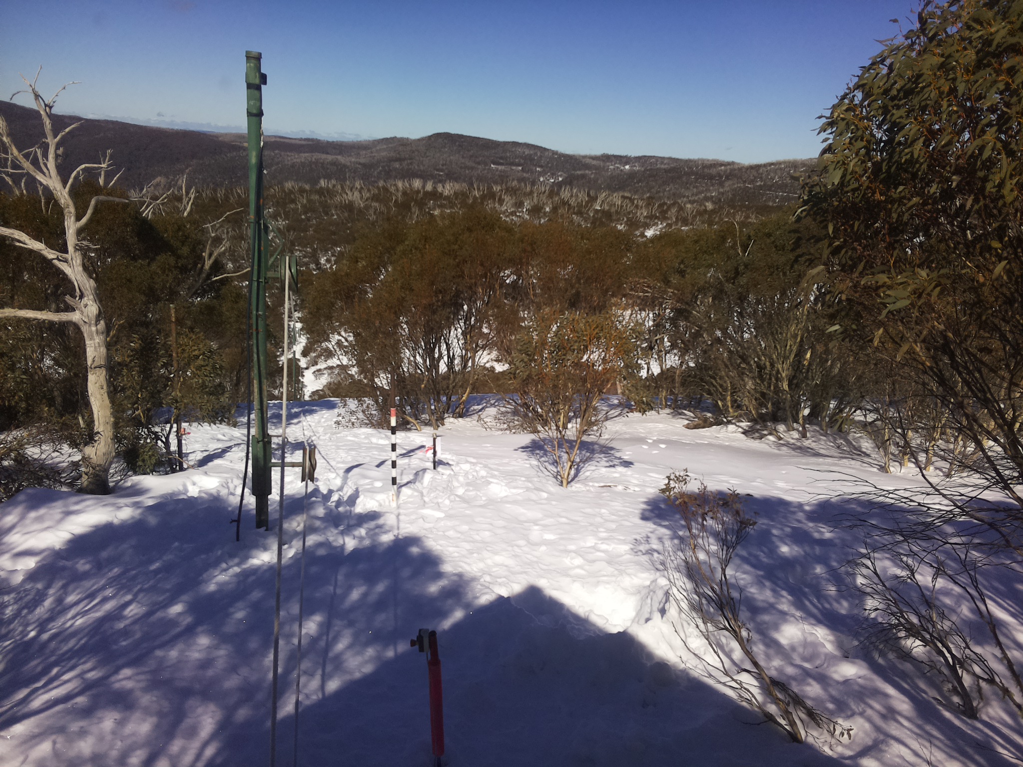 Bogong Web Cam 1:00pm Saturday 9th of August 2025