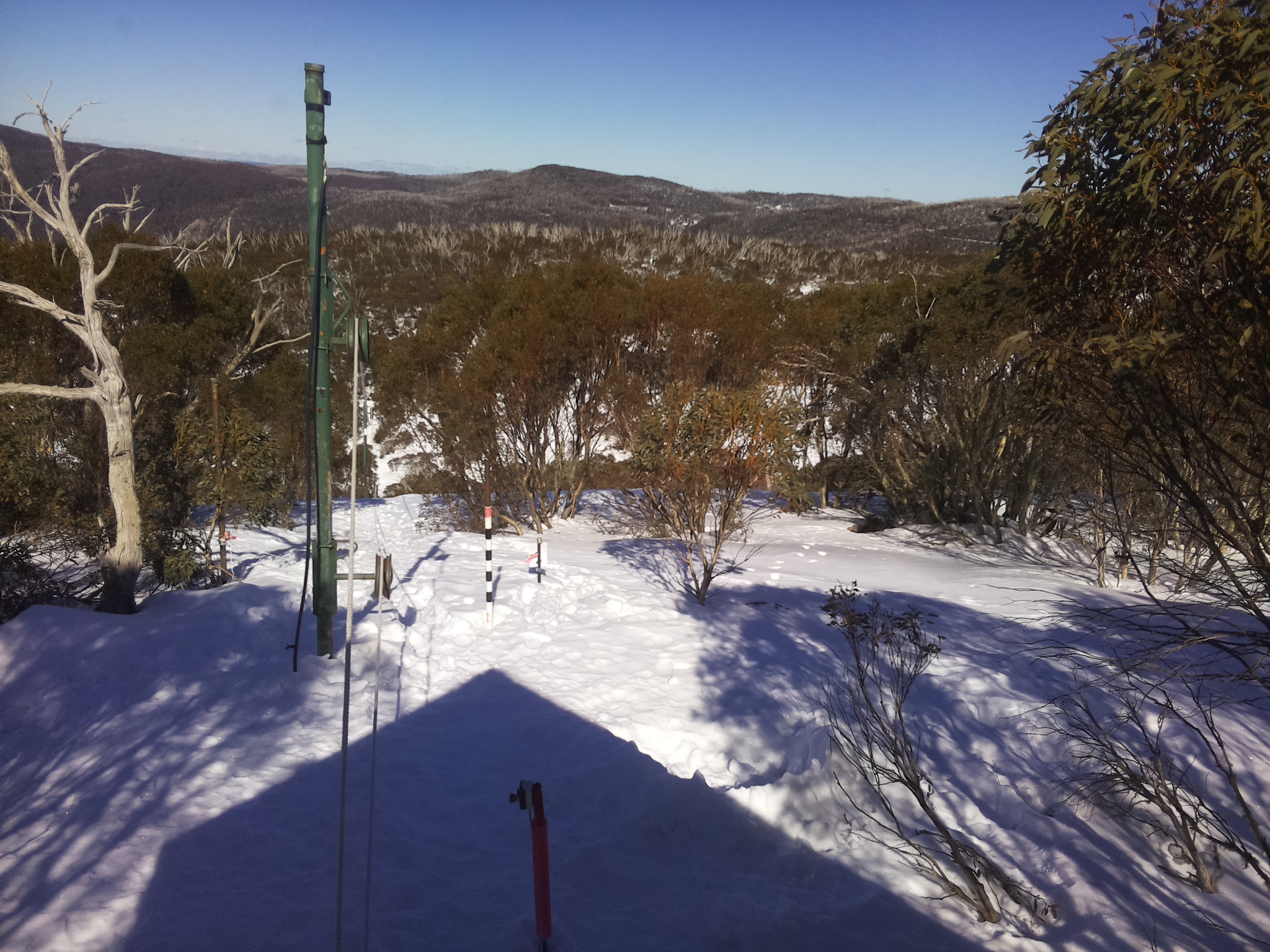 Bogong Web Cam 1:40pm Saturday 9th of August 2025