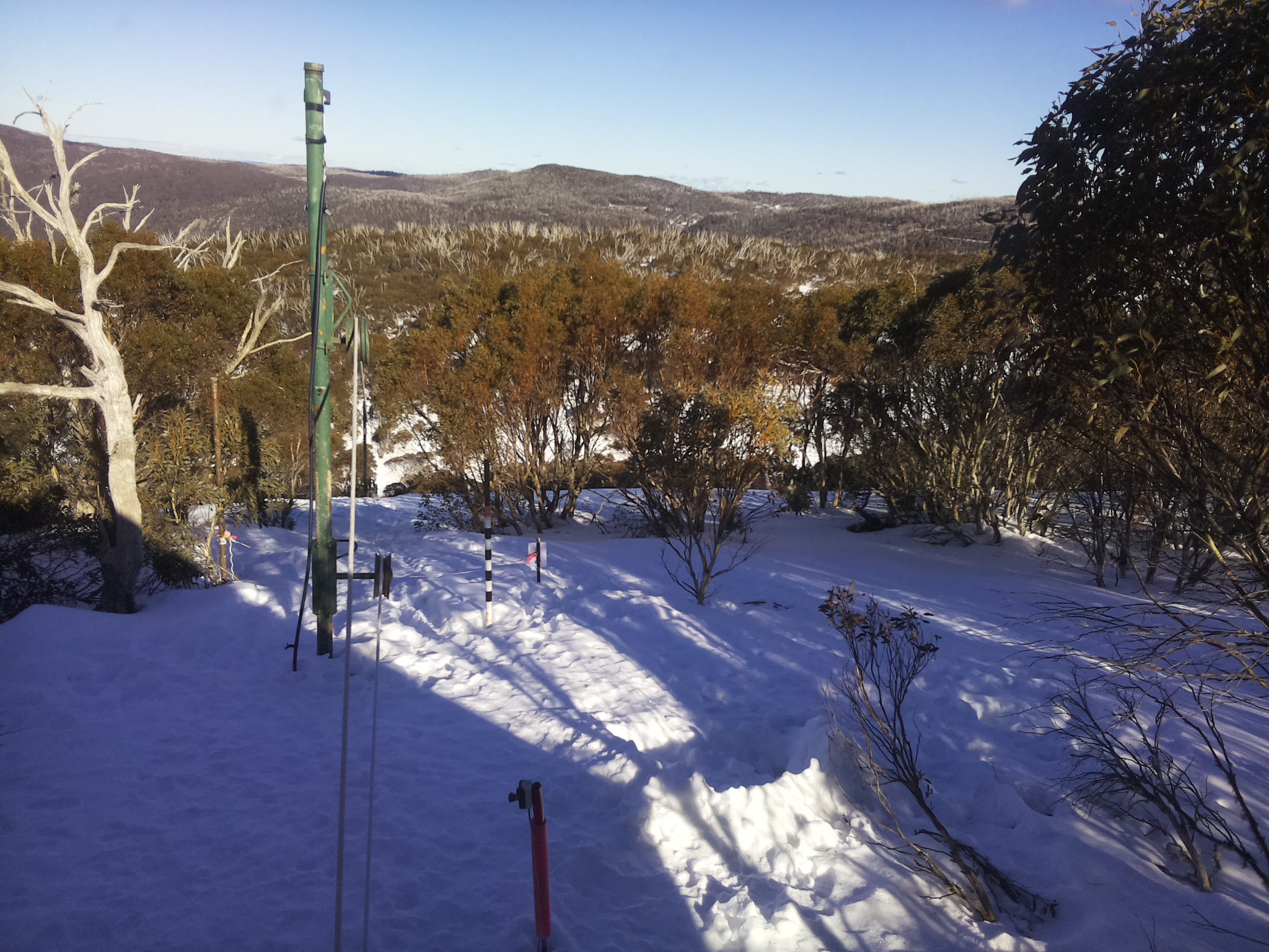 Bogong Web Cam 3:20pm Saturday 9th of August 2025