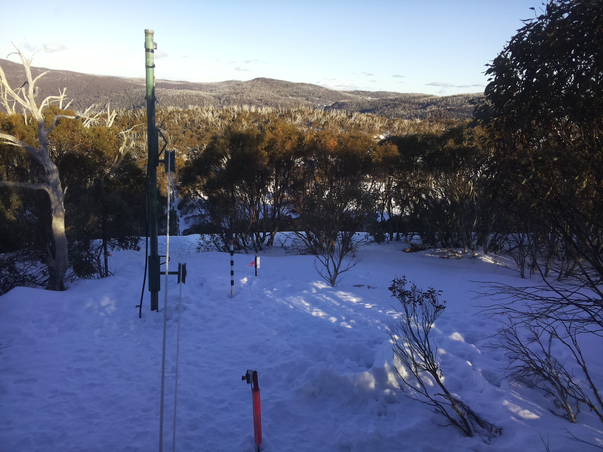 Bogong Web Cam 4:20pm Saturday 9th of August 2025