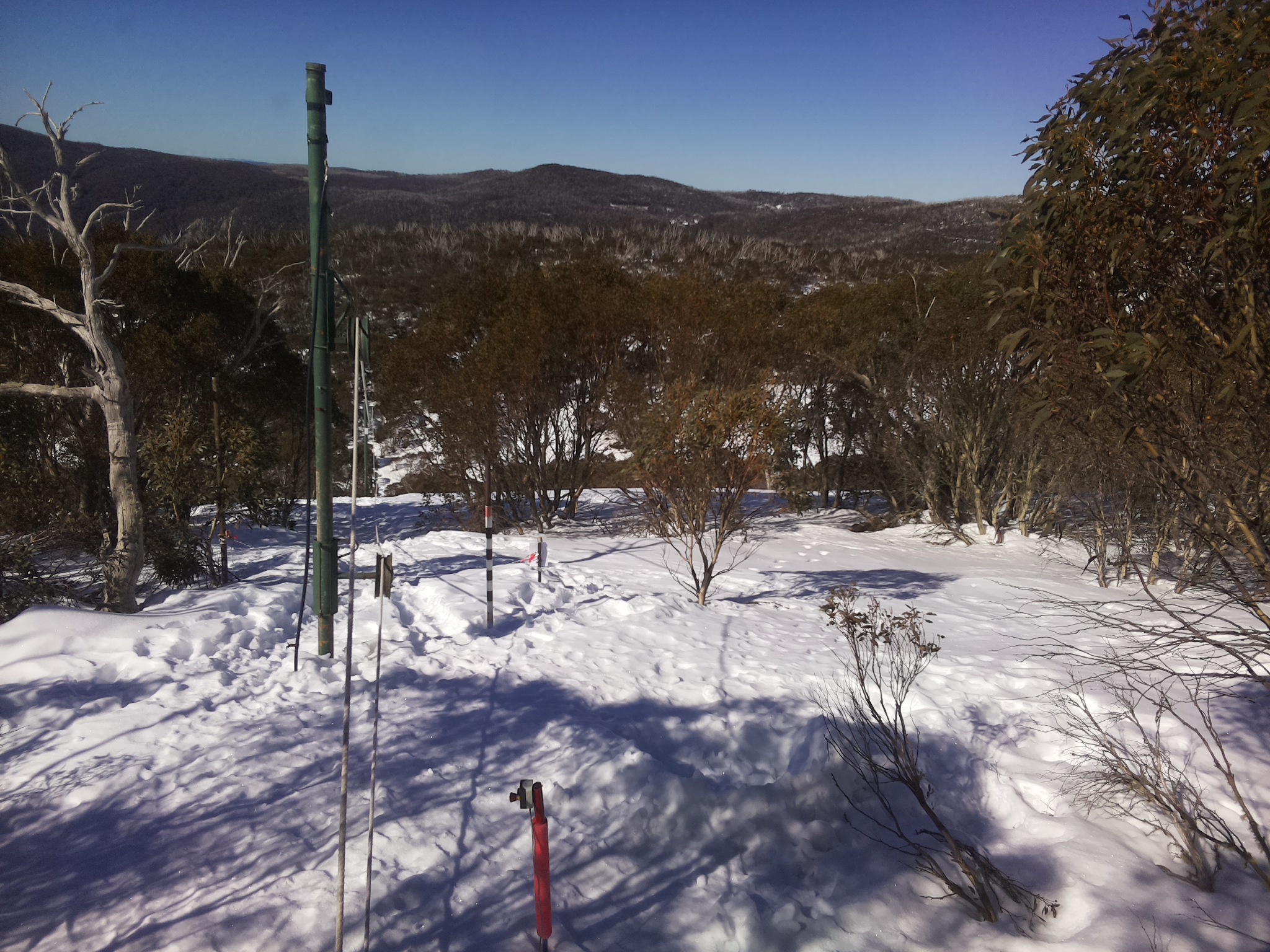 Bogong Web Cam 10:50am Sunday 10th of August 2025