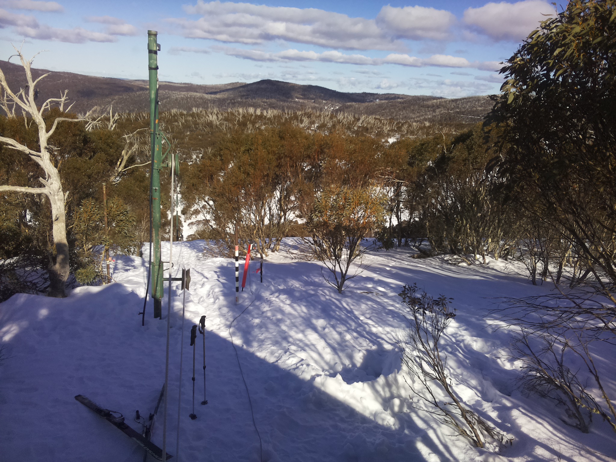 Bogong Web Cam 2:40pm Sunday 10th of August 2025