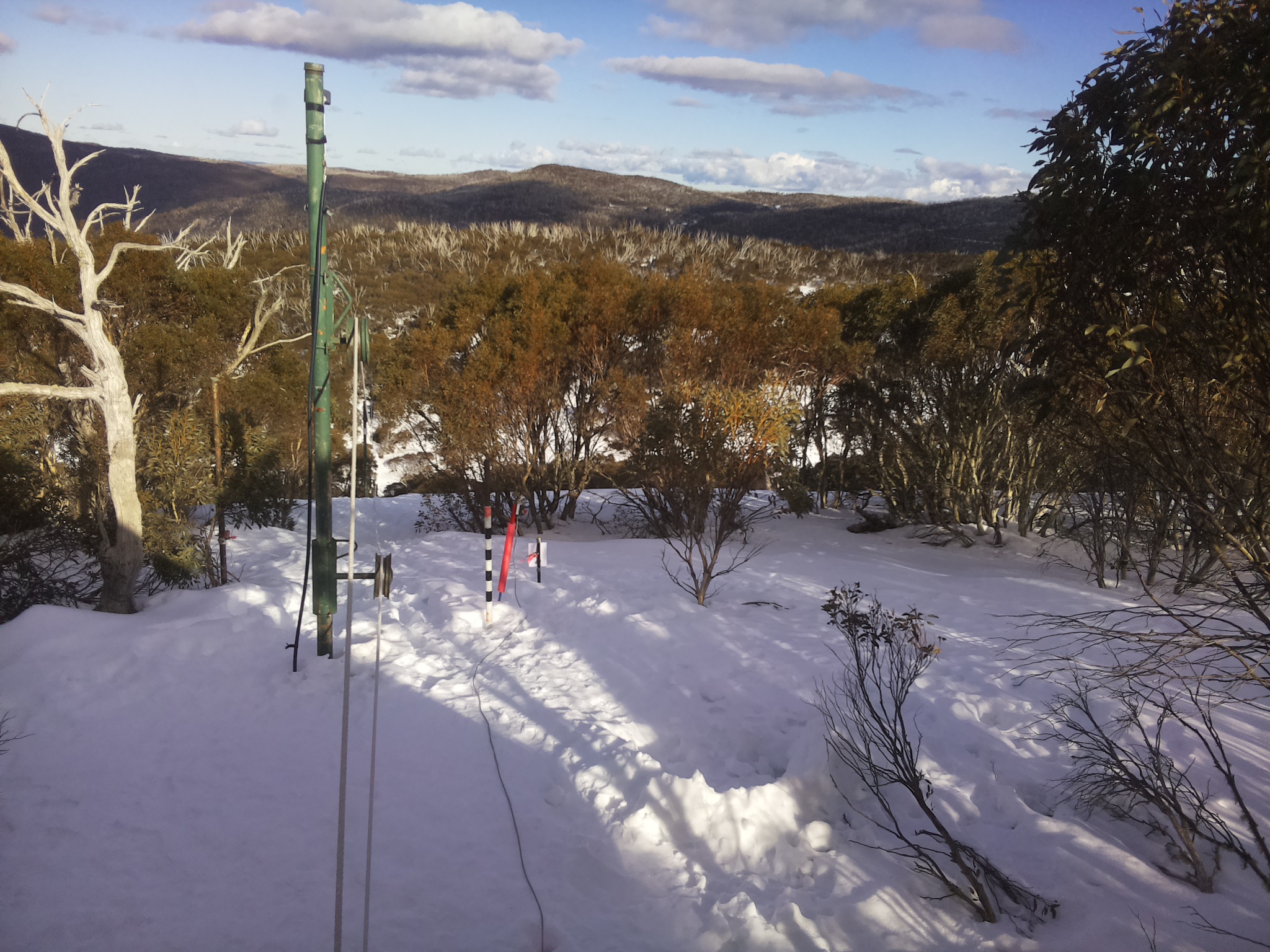 Bogong Web Cam 3:30pm Sunday 10th of August 2025