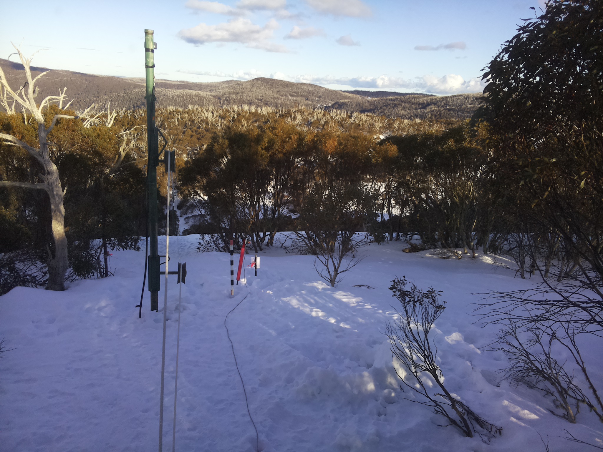 Bogong Web Cam 4:20pm Sunday 10th of August 2025