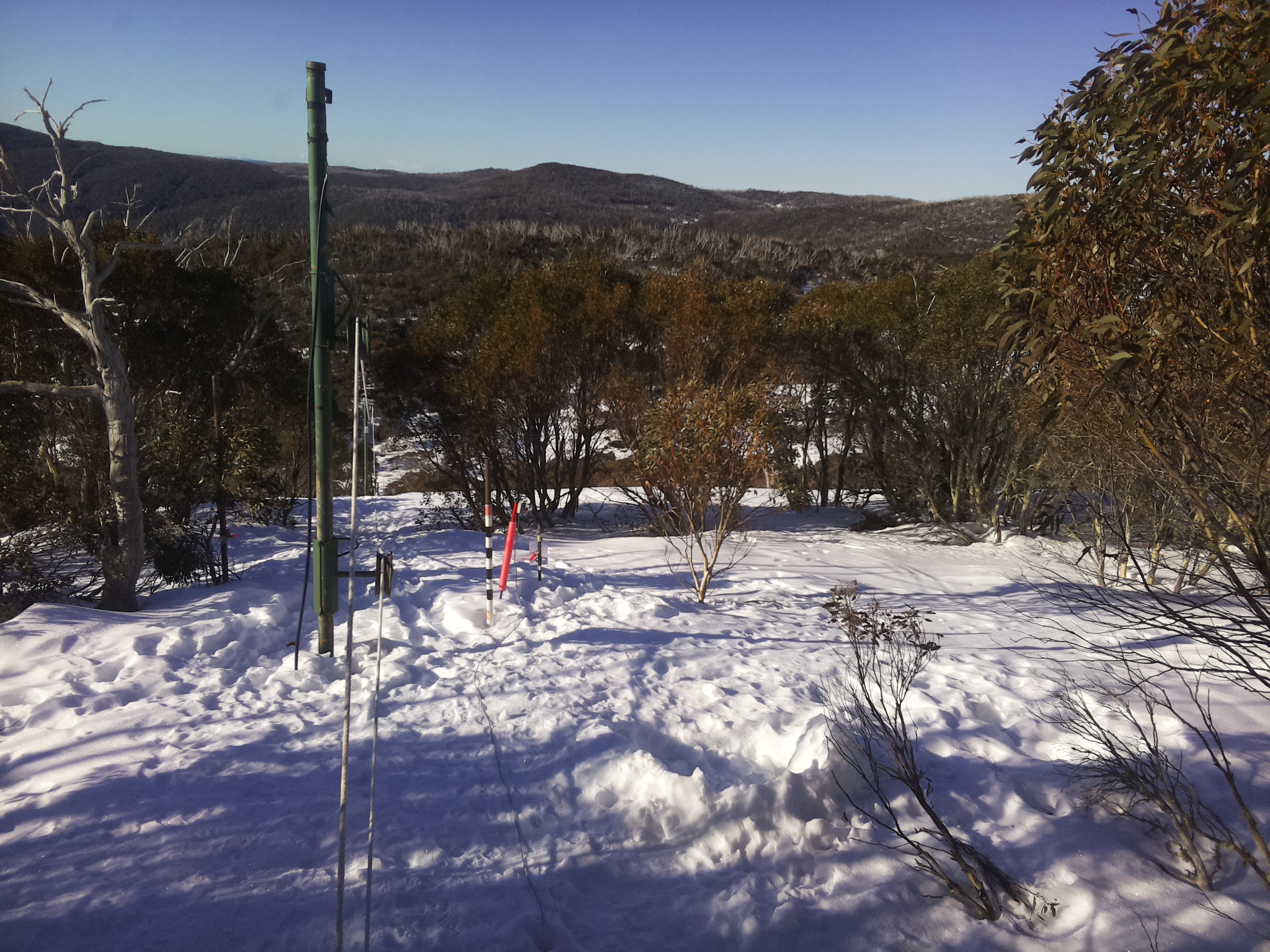 Bogong Web Cam 9:00am Monday 11th of August 2025