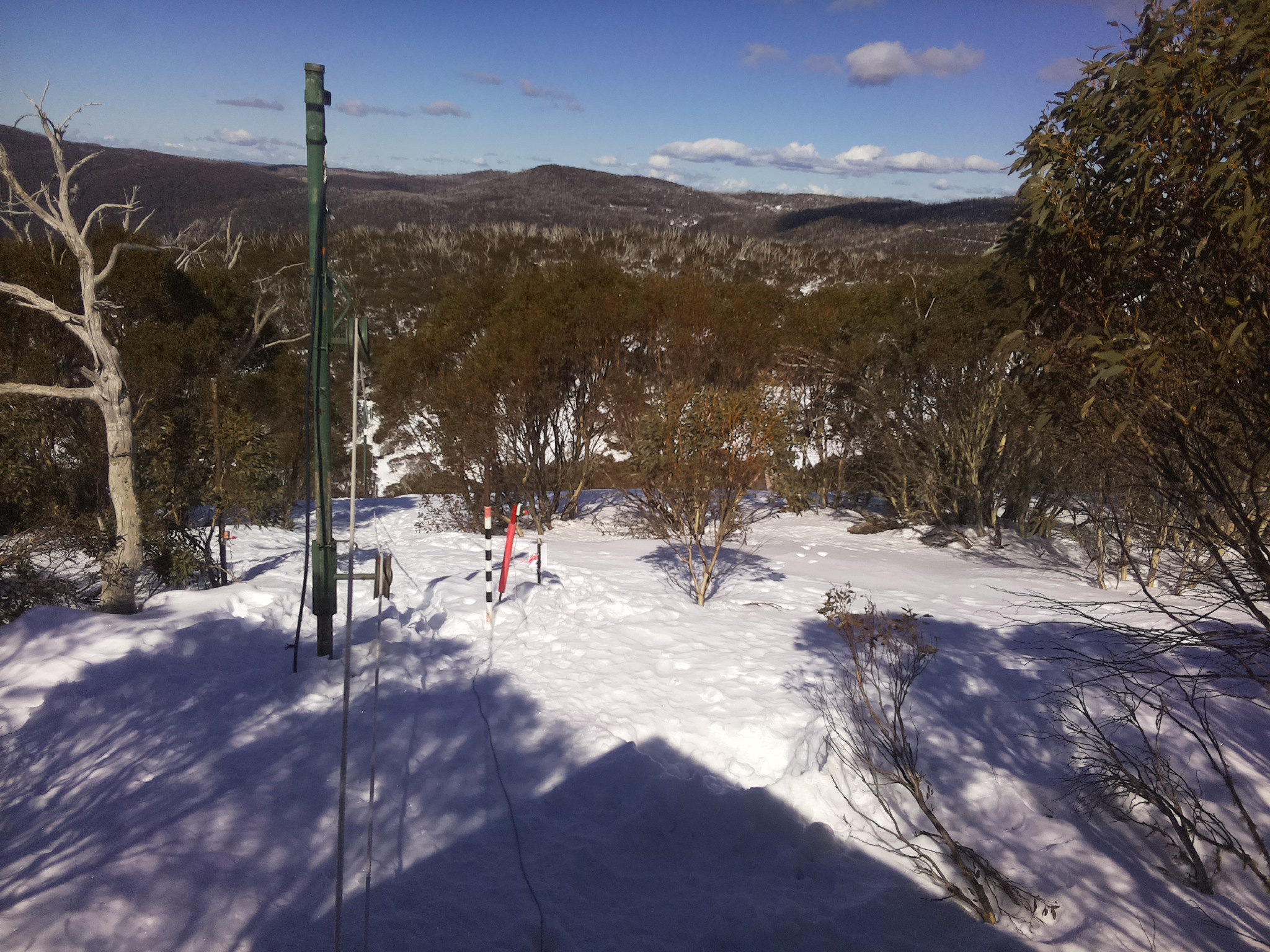 Bogong Web Cam 1:00pm Monday 11th of August 2025