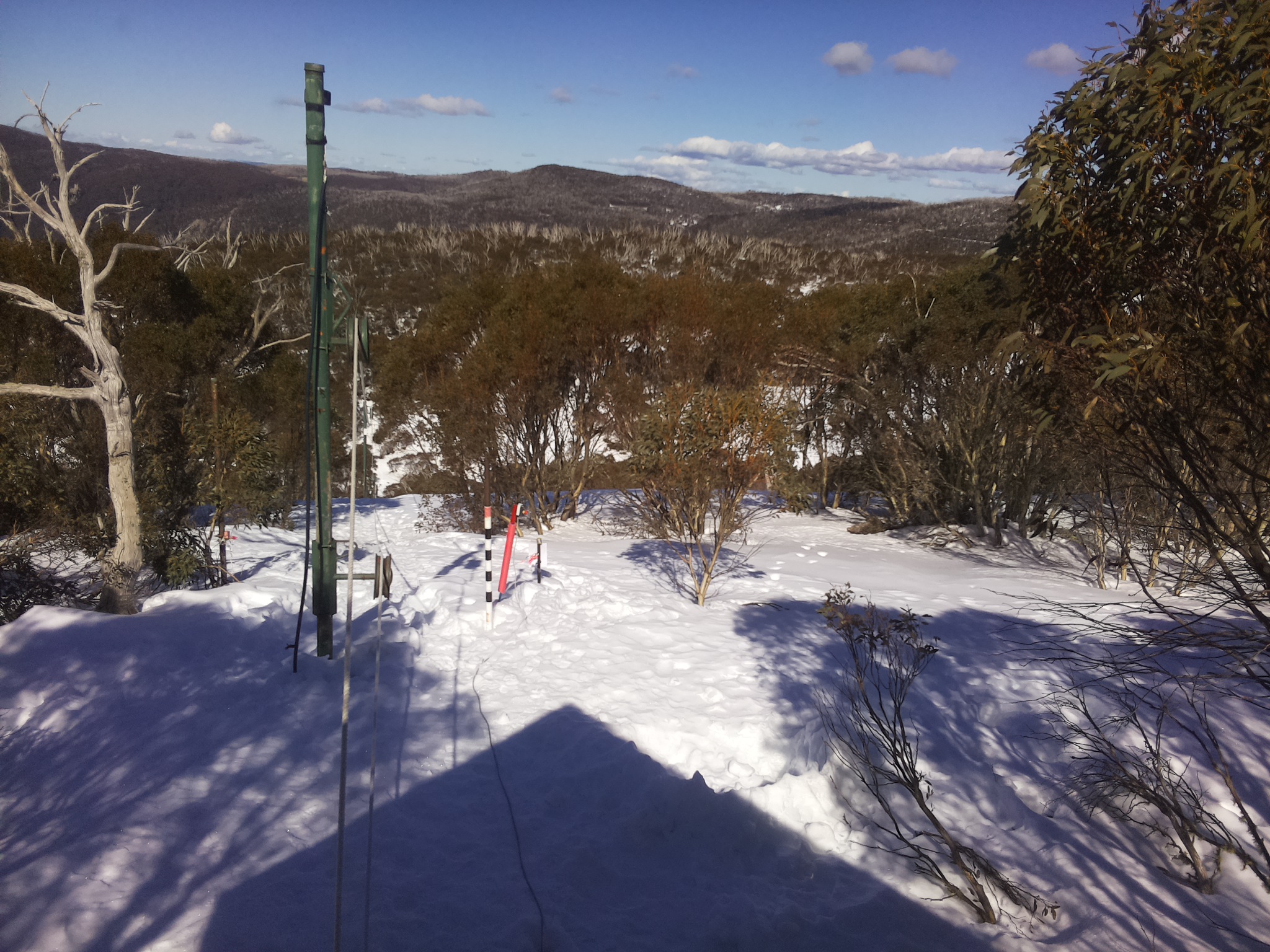 Bogong Web Cam 1:20pm Monday 11th of August 2025