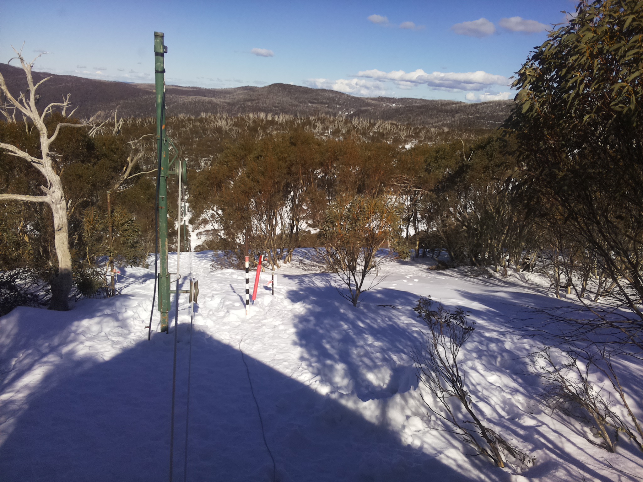 Bogong Web Cam 2:10pm Monday 11th of August 2025