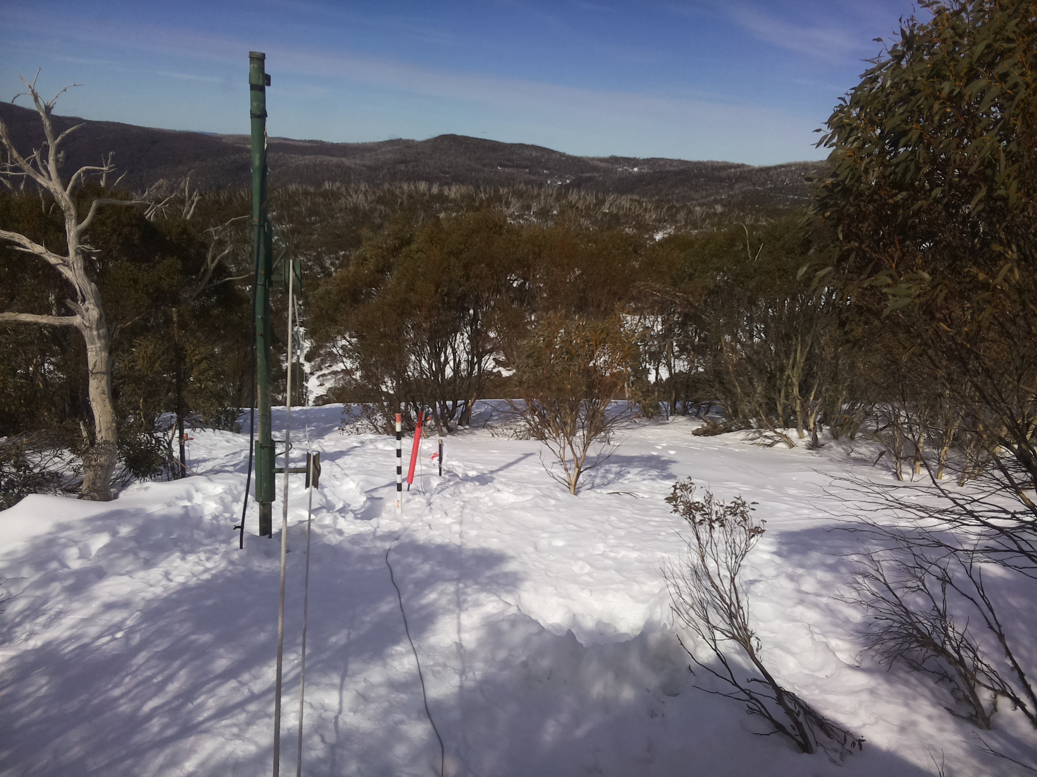 Bogong Web Cam 12:10pm Tuesday 12th of August 2025