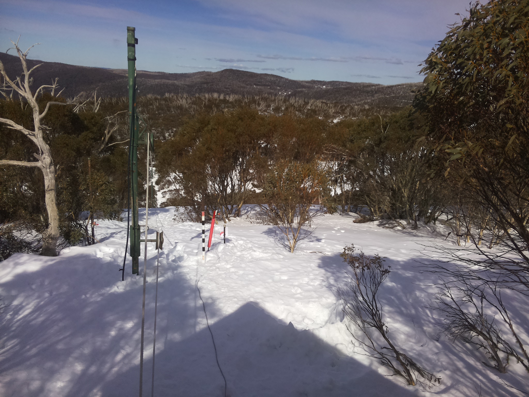 Bogong Web Cam 1:10pm Tuesday 12th of August 2025