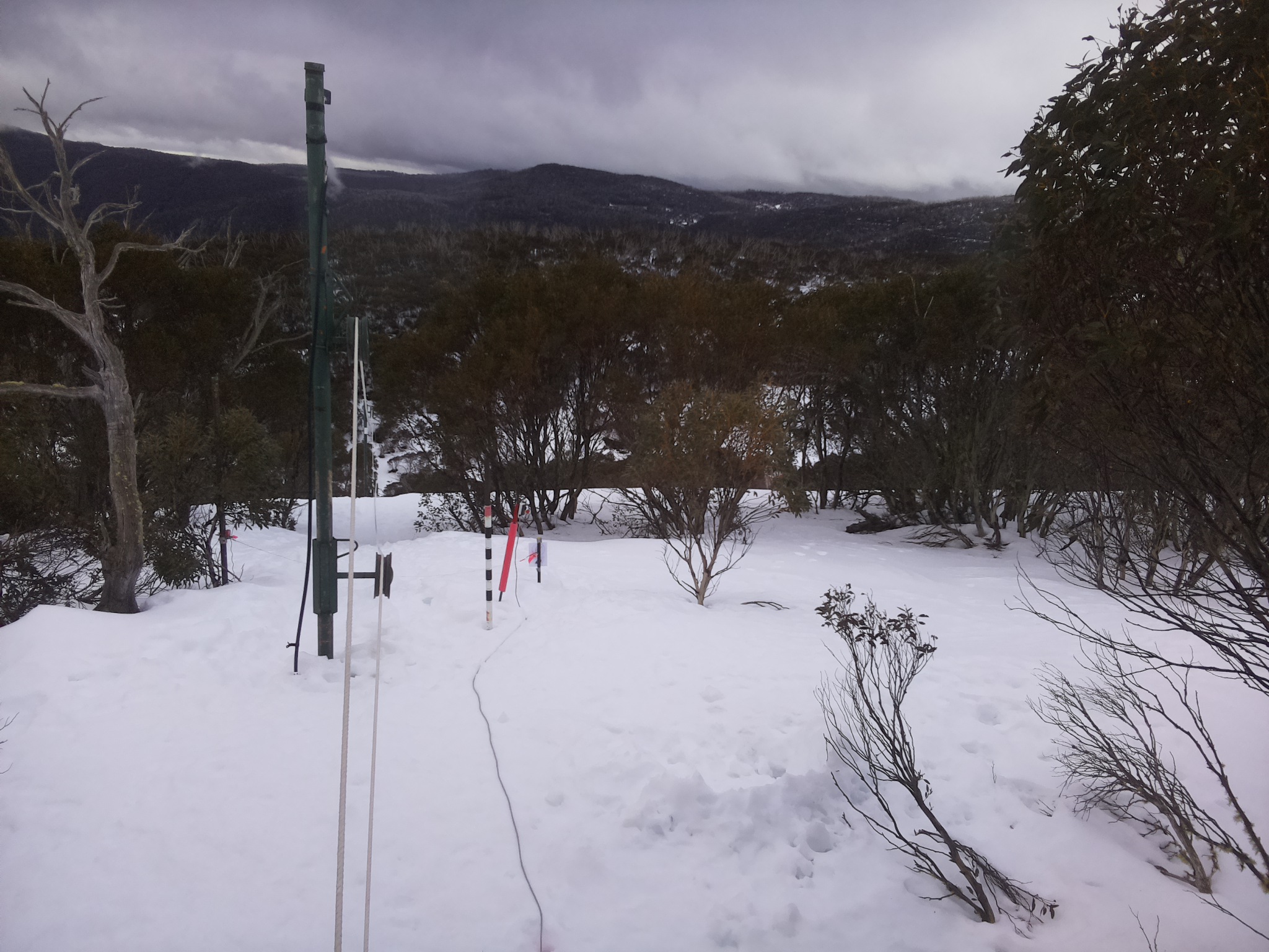 Bogong Web Cam 9:10am Wednesday 13th of August 2025